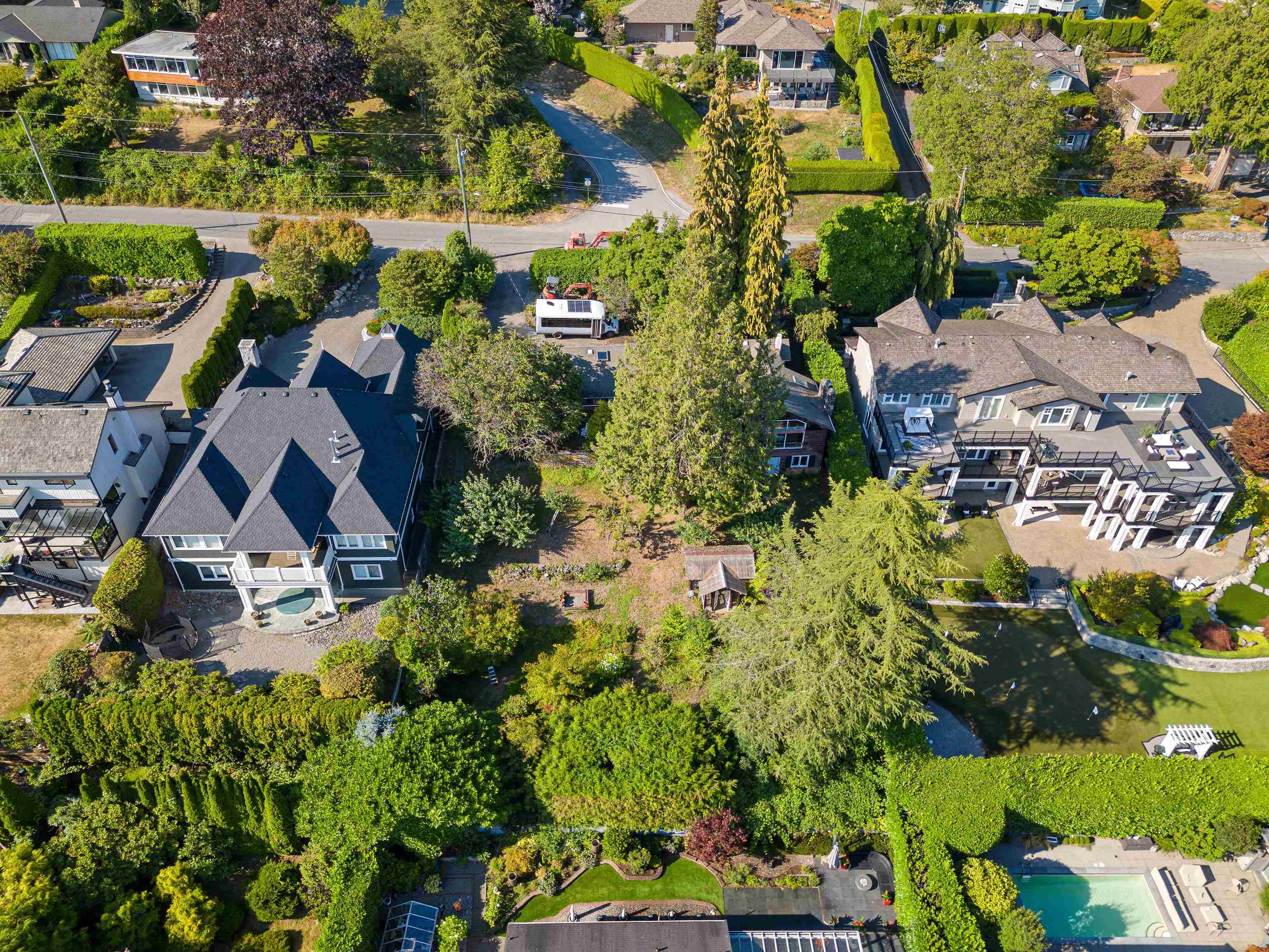 Listing image of 2234 OTTAWA AVENUE