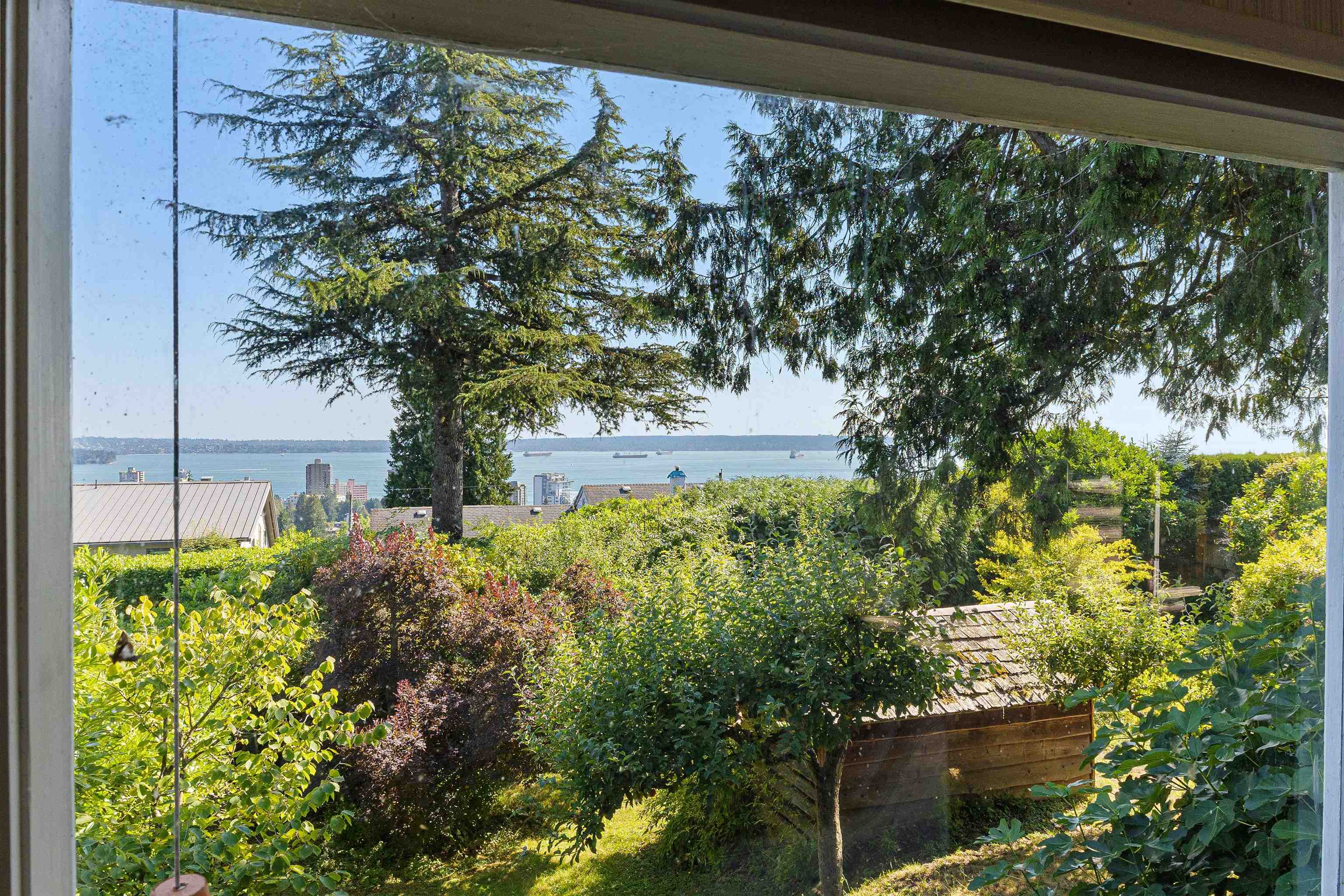 Listing image of 2234 OTTAWA AVENUE