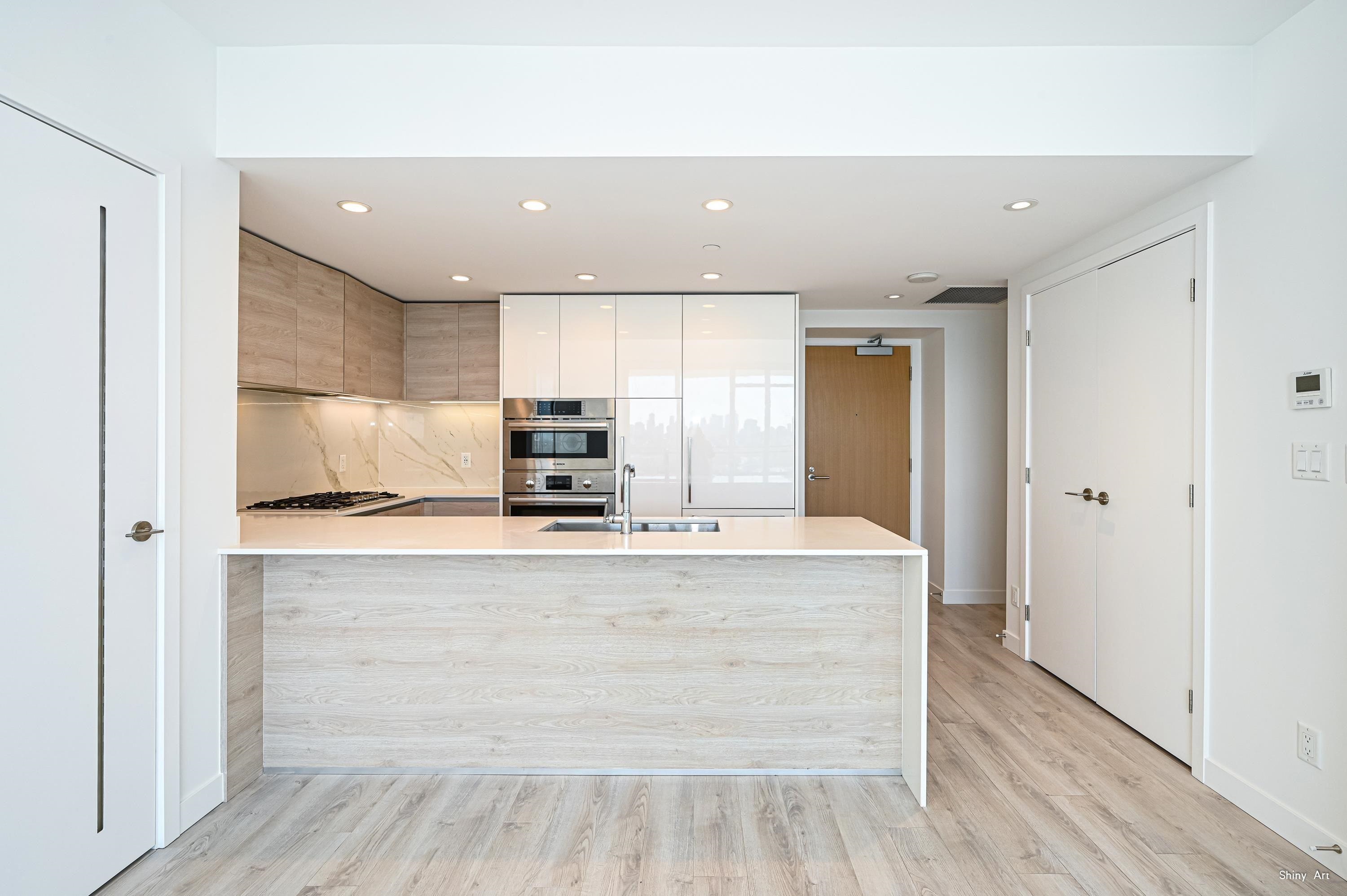 1907 2085 Skyline Court, Burnaby, Brentwood Park, V5C 0M6 1