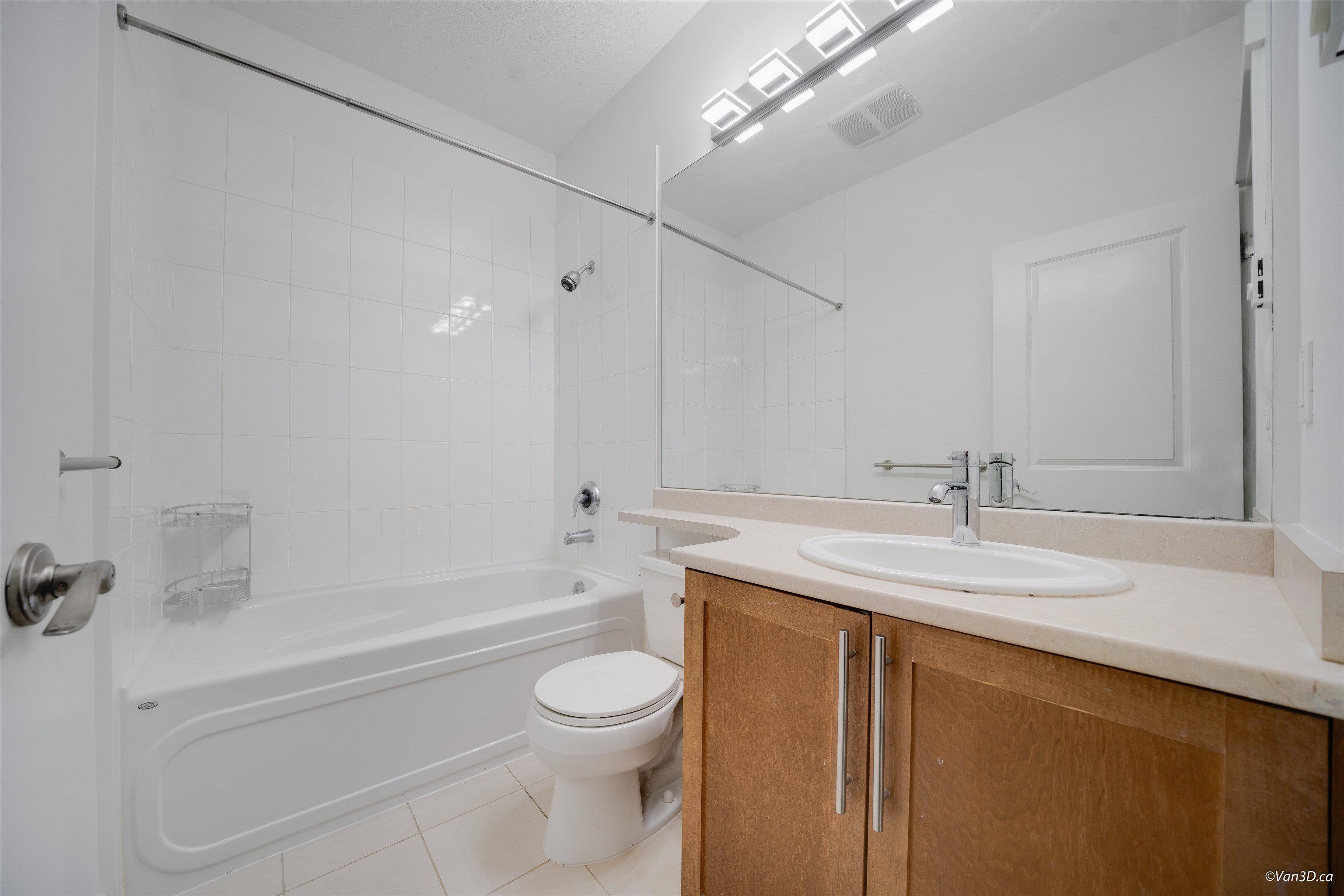 6612 Arbutus Street, Vancouver, S.W. Marine, V6P 5S5 26