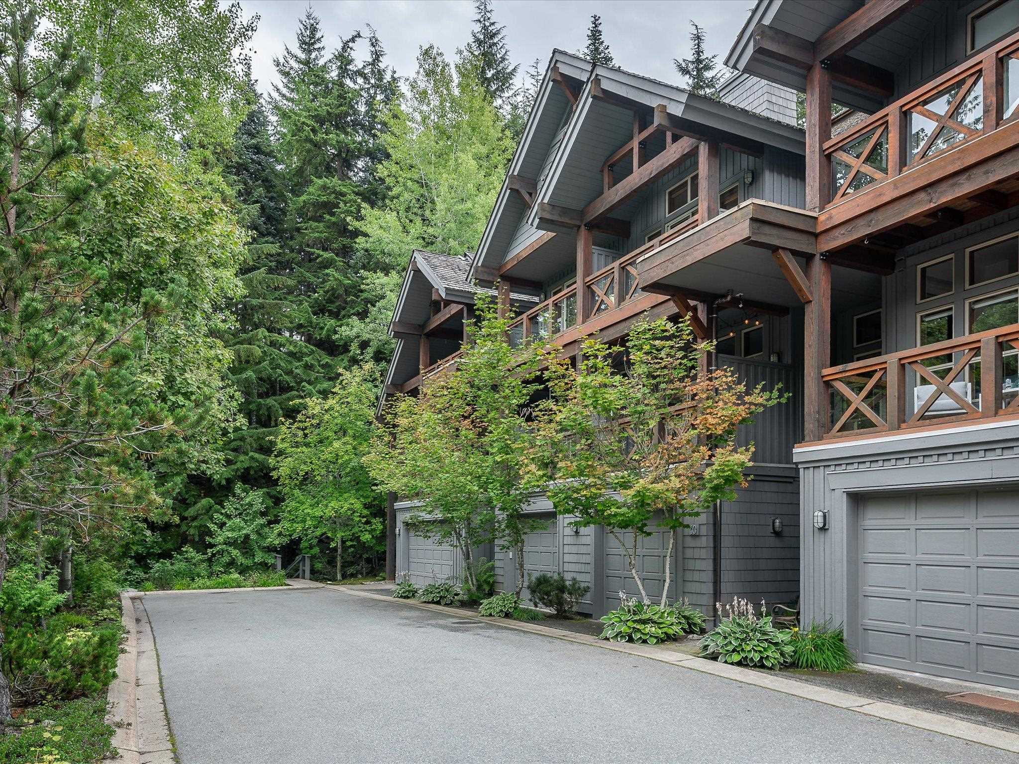 10 4668 Blackcomb Way, Whistler, Benchlands, V8E 0Z2 31