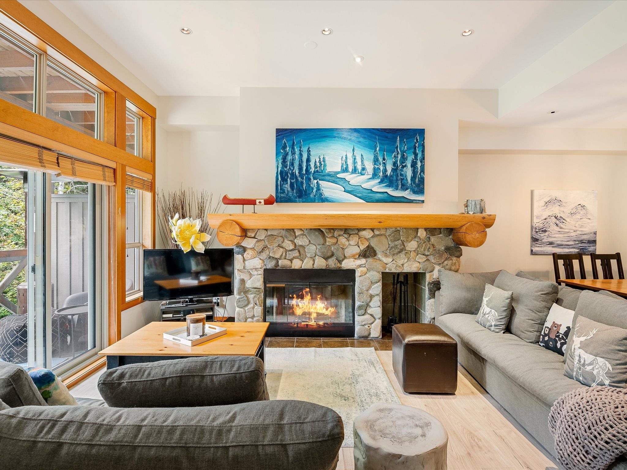 10 4668 Blackcomb Way, Whistler, Benchlands, V8E 0Z2 4