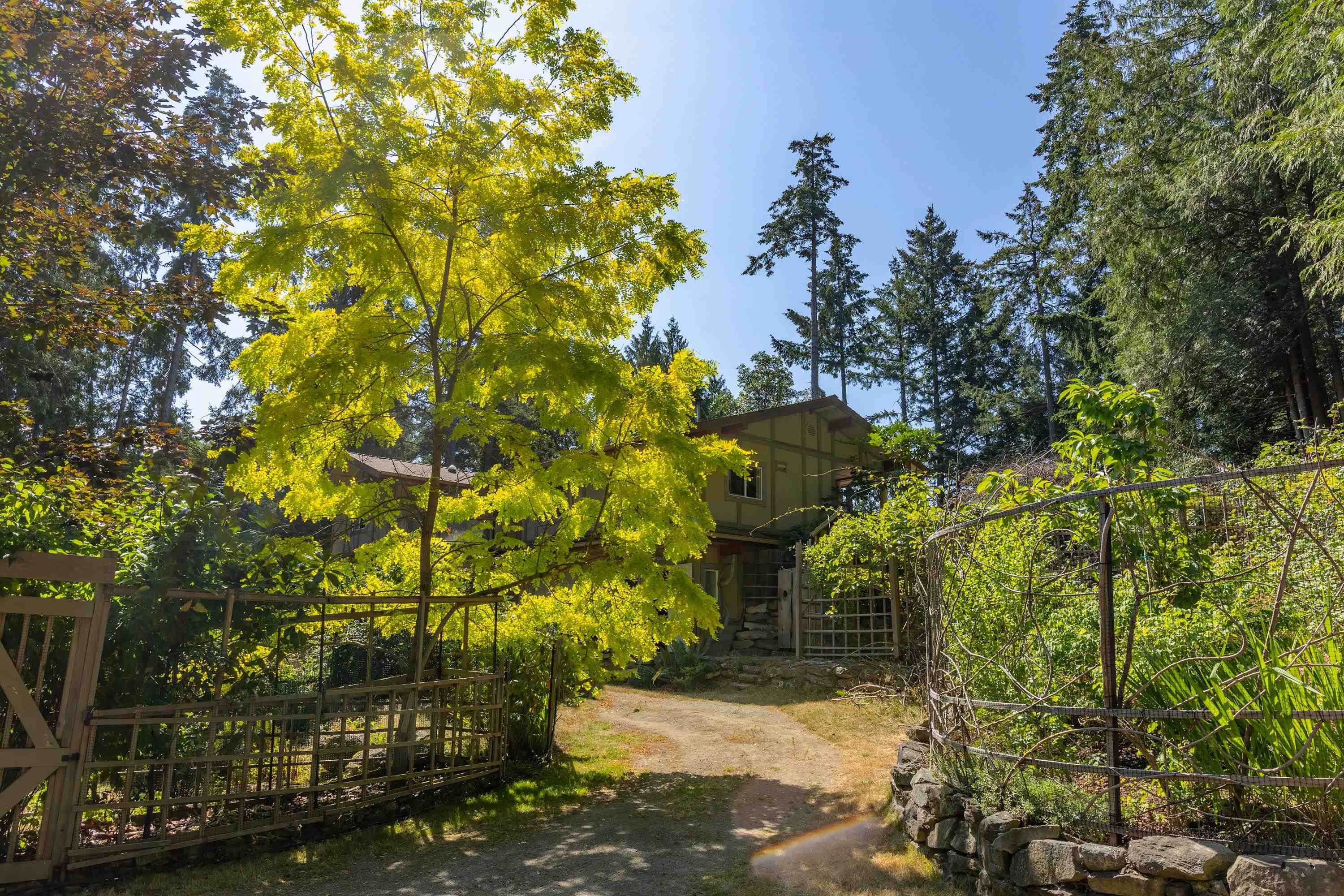 9975 Porlier Pass Road, Galiano Island, Galiano Island, V0N 1P0 19