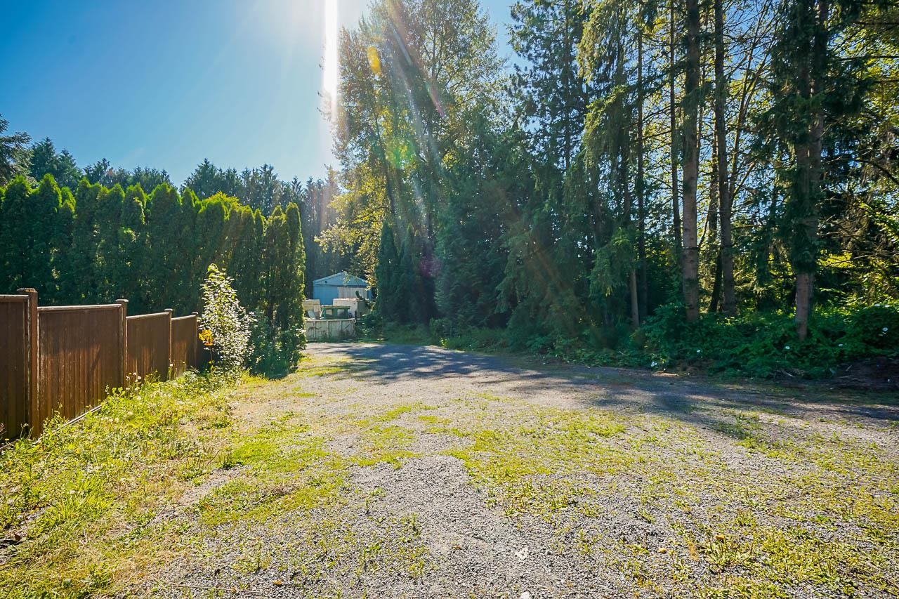 22686 76b Crescent, Langley, Fort Langley, V1M 2J8 36