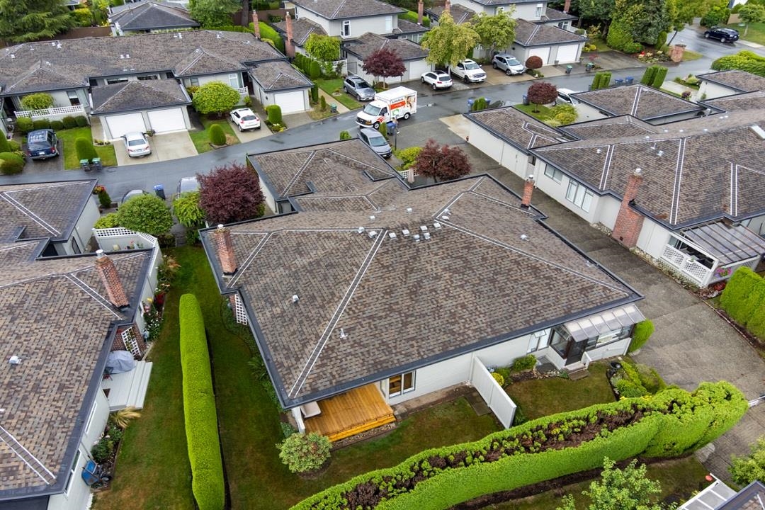 Sunnyside Park Surrey Townhouse for sale:  2 bedroom 1,028 sq.ft. (Listed 2024-09-04)