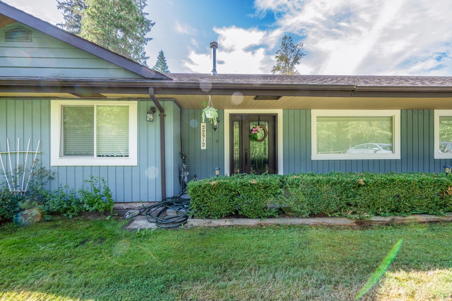 22312 132 Avenue, Maple Ridge, West Central, V4R 0A7 2