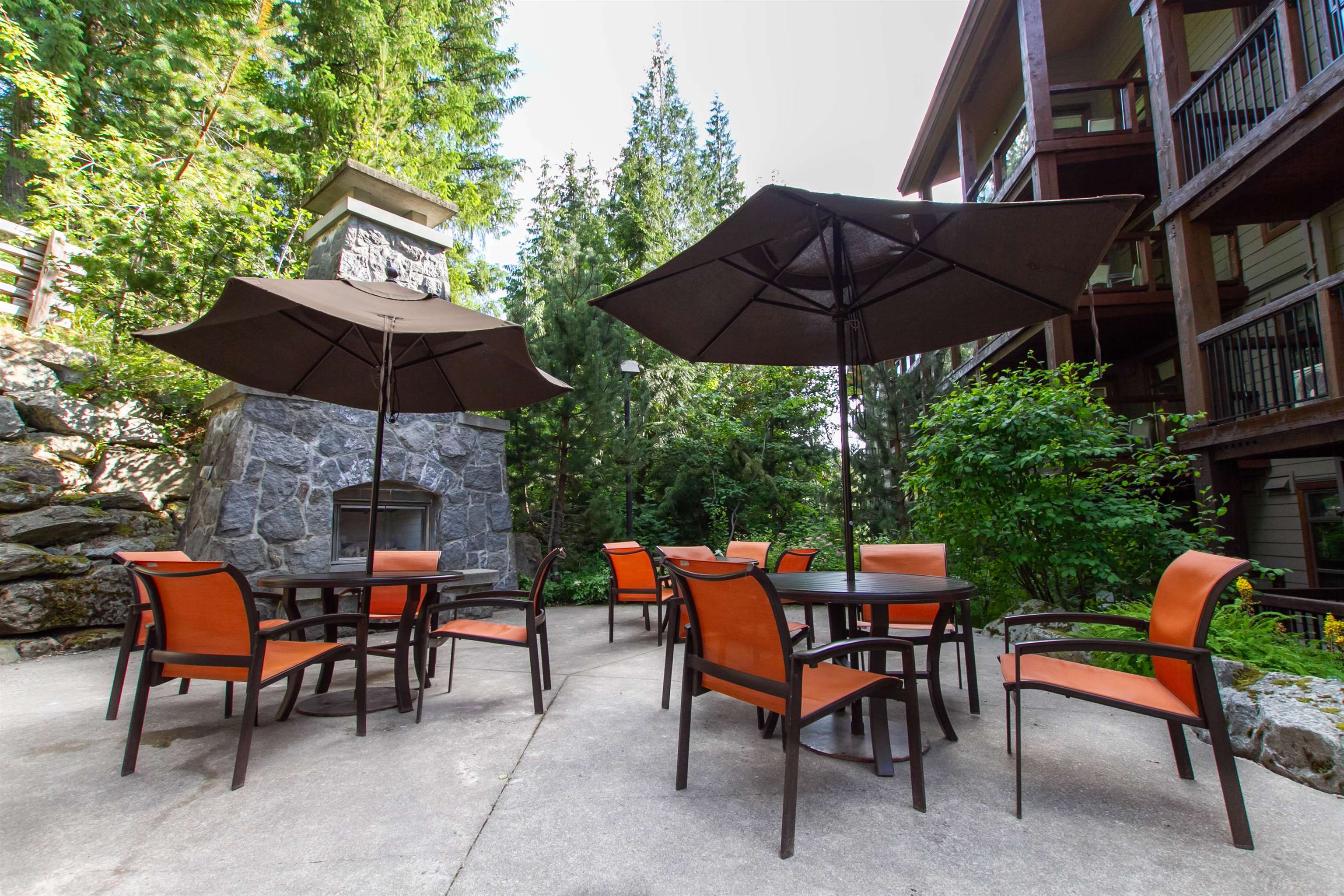 215d 2020 London Lane, Whistler, Whistler Creek, V8E 0N7 16