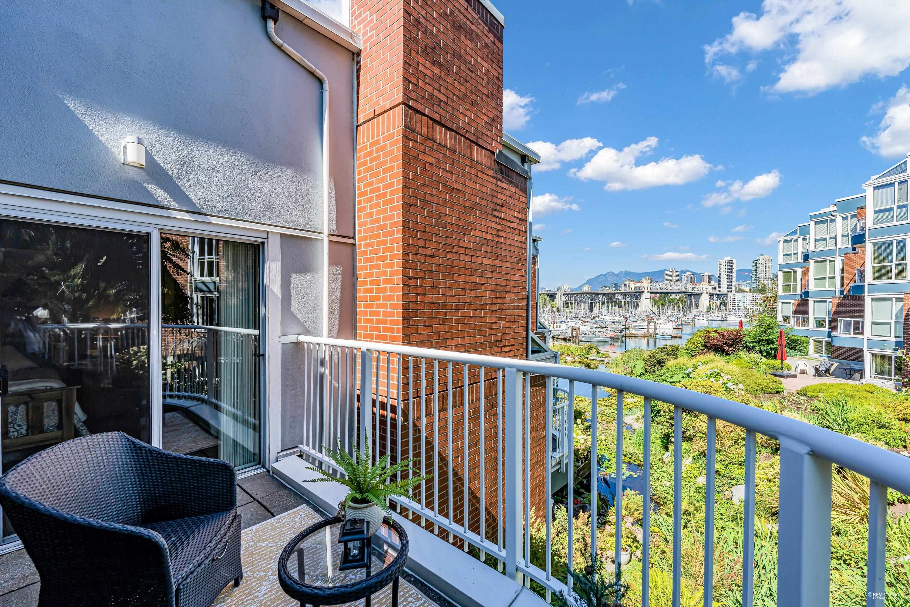 1557 Mariner Walk, Vancouver, False Creek, V6J 4X9 13