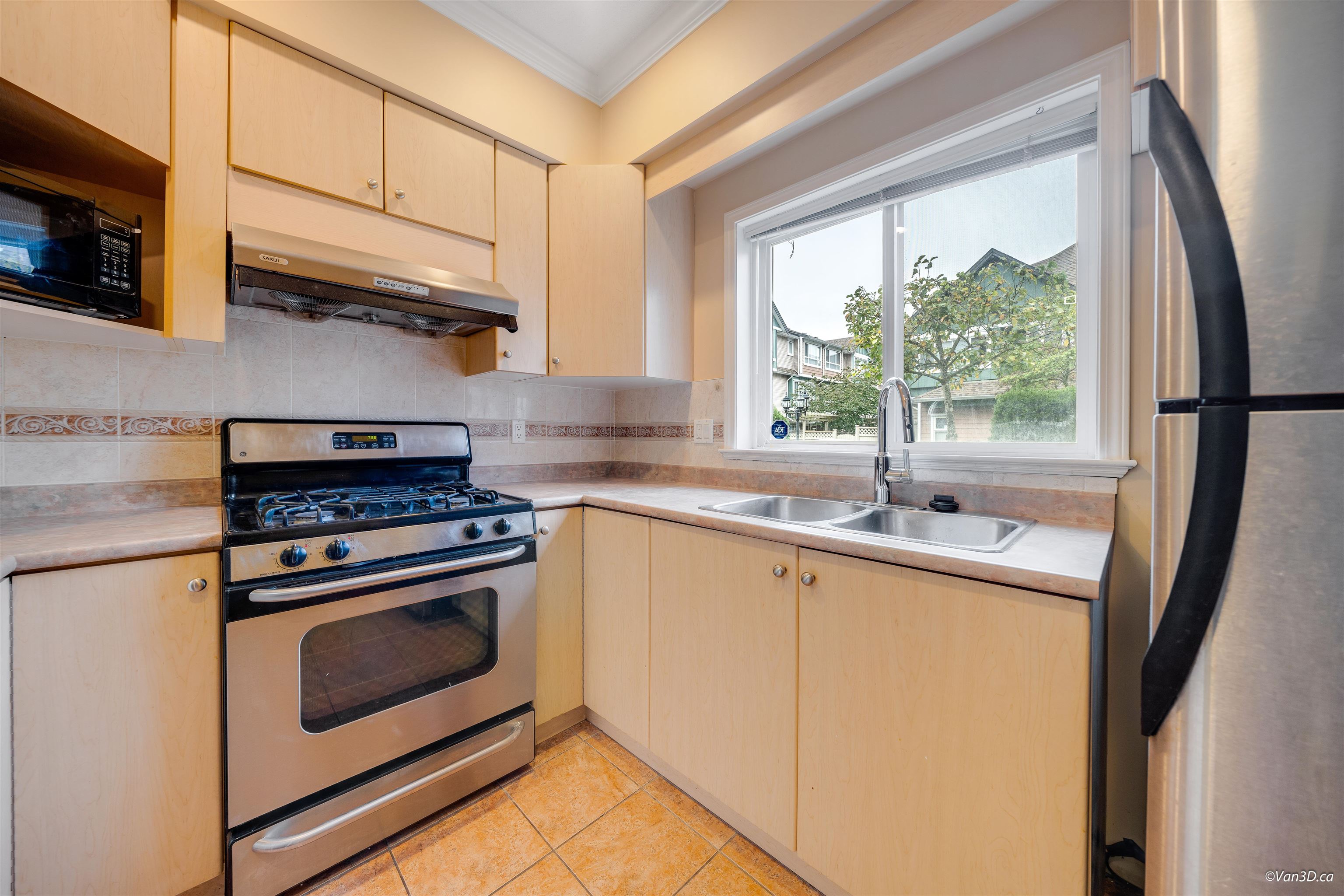 38 8080 Bennett Road, Richmond, Brighouse South, V6Y 1N5 4