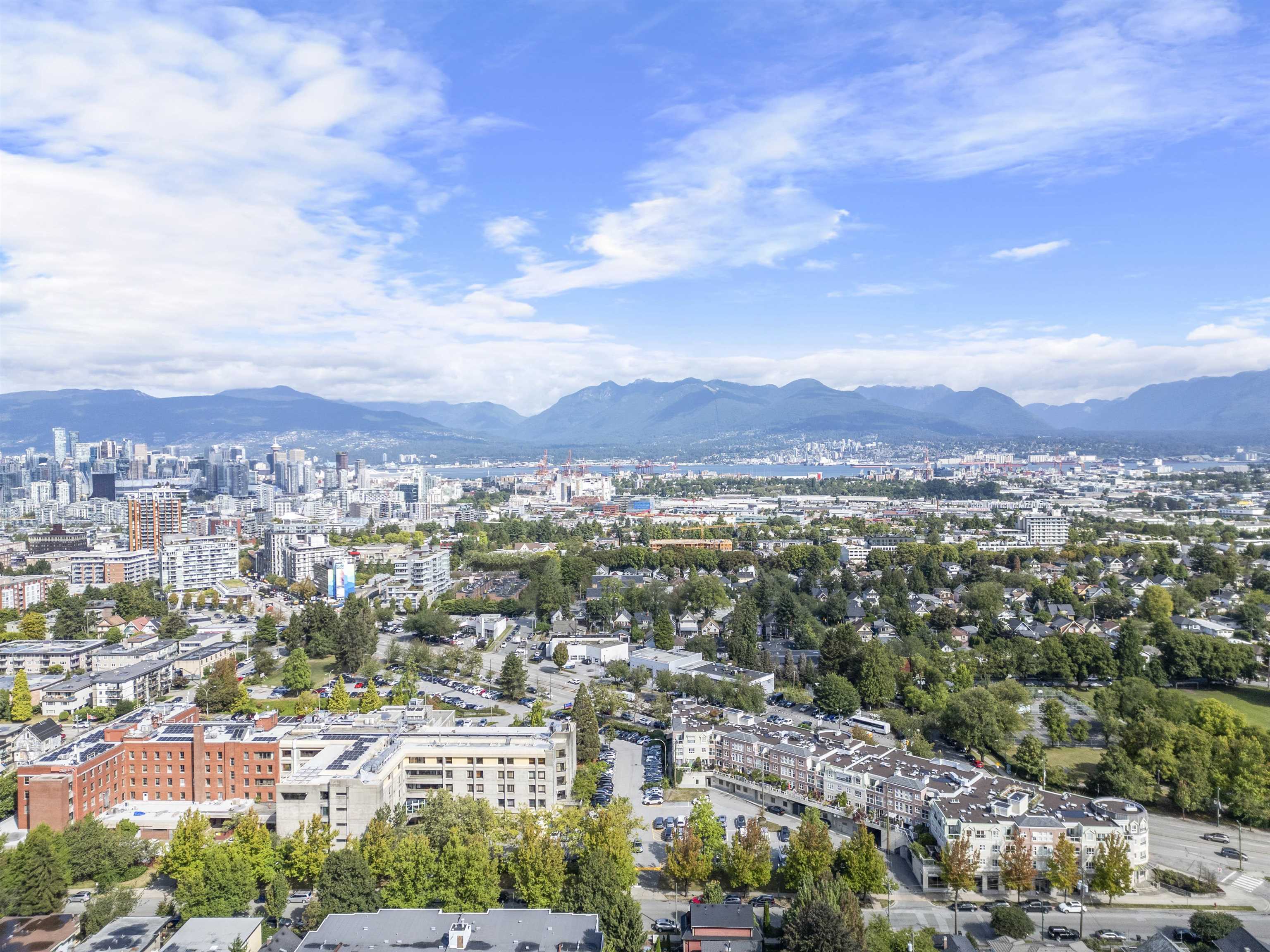 3225 St. George Street, Vancouver, Fraser VE, V5V 3Z6 5