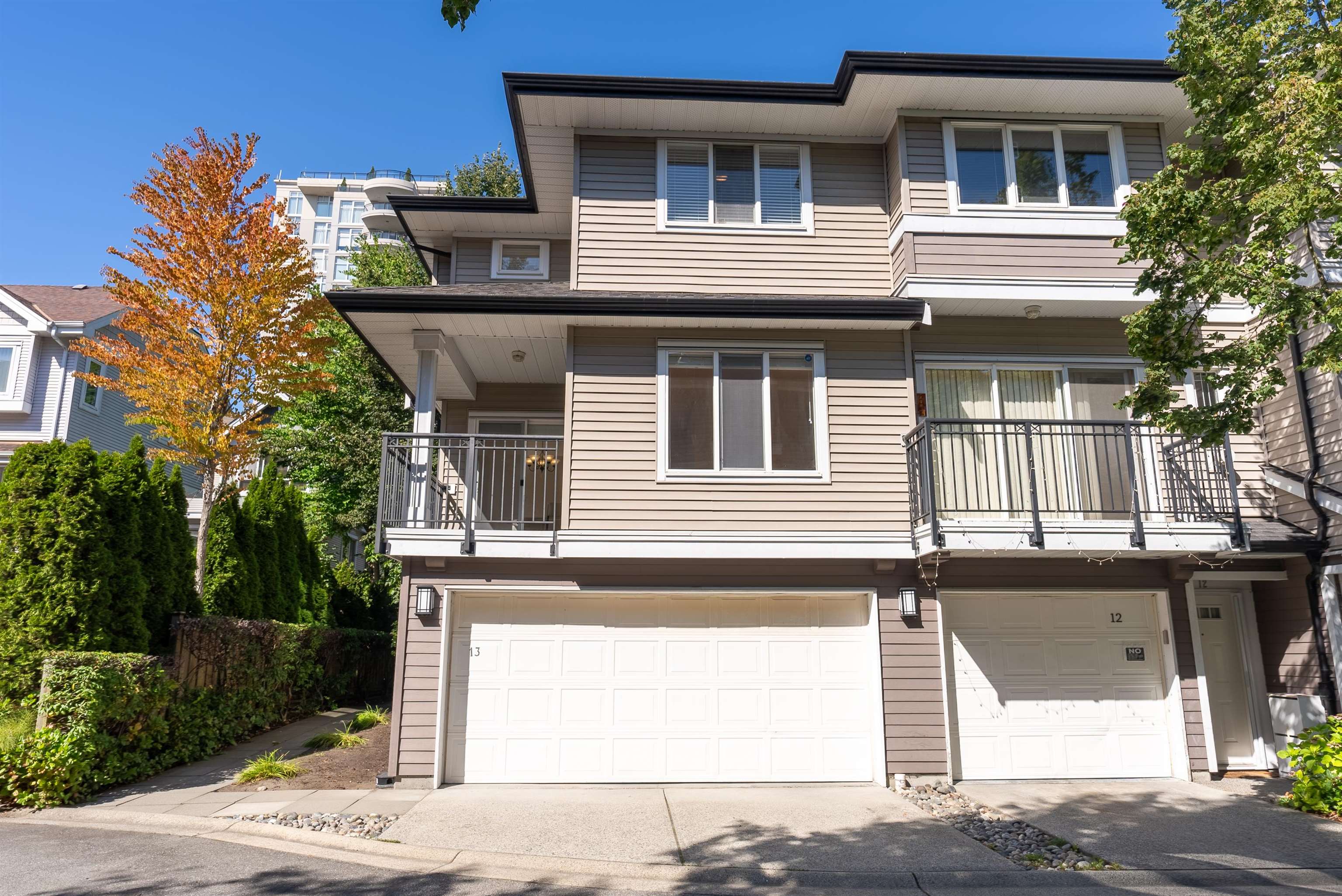 Brighouse South Townhouse for sale: Sonterra 3 bedroom 1,327 sq.ft. (Listed 2024-09-17)