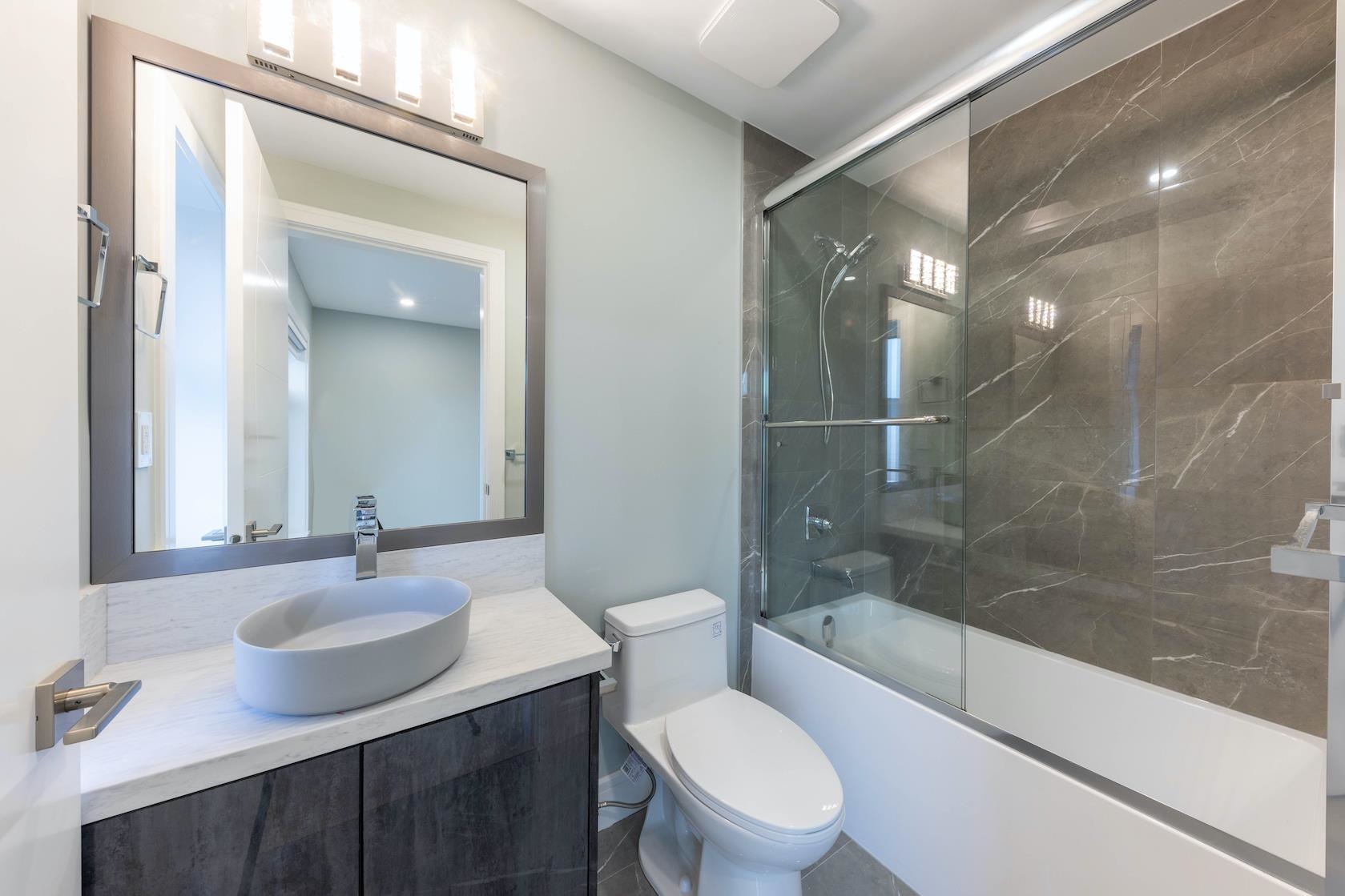 Listing image of 5350 LANARK STREET