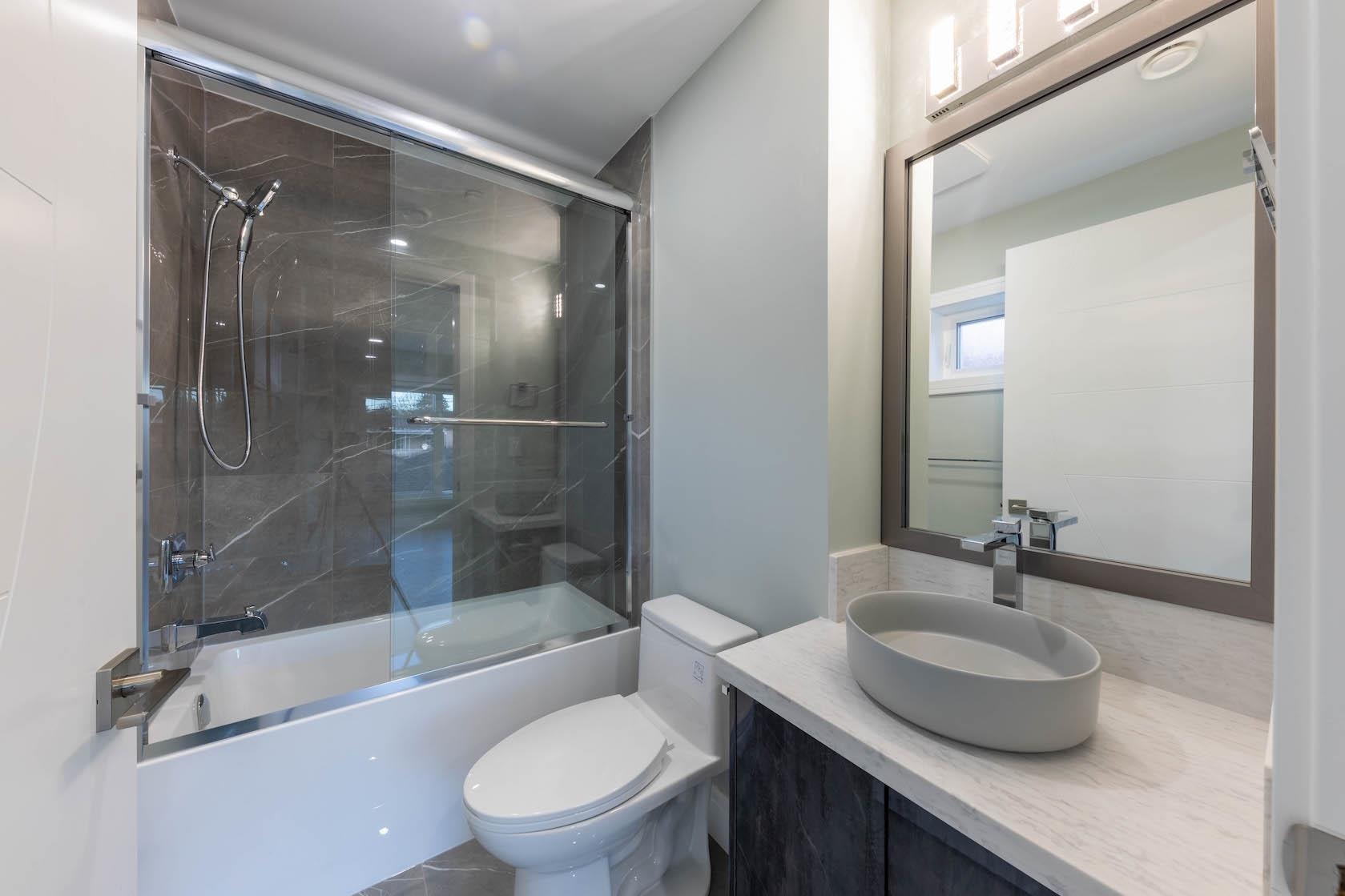Listing image of 5350 LANARK STREET