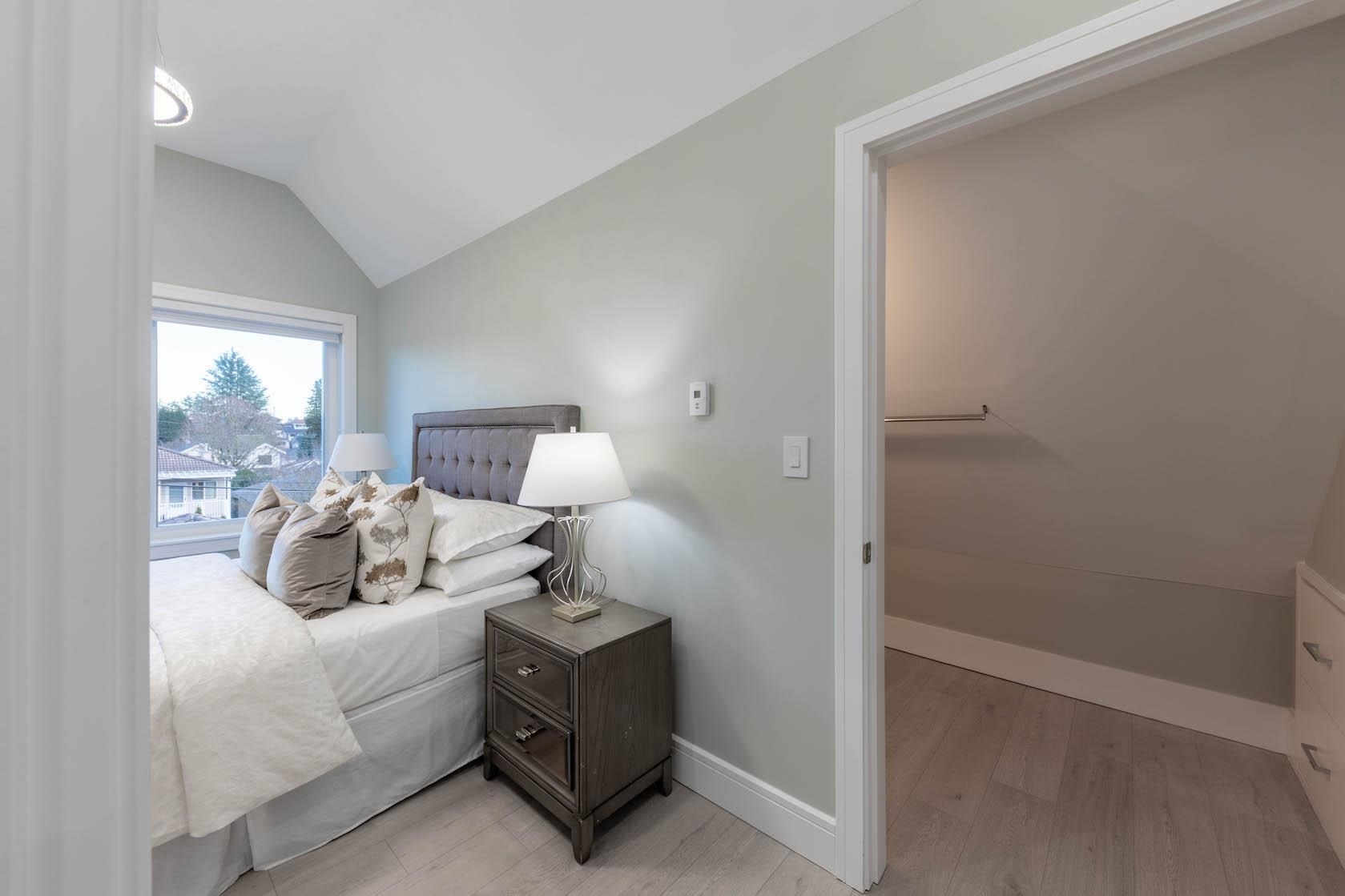 Listing image of 5350 LANARK STREET
