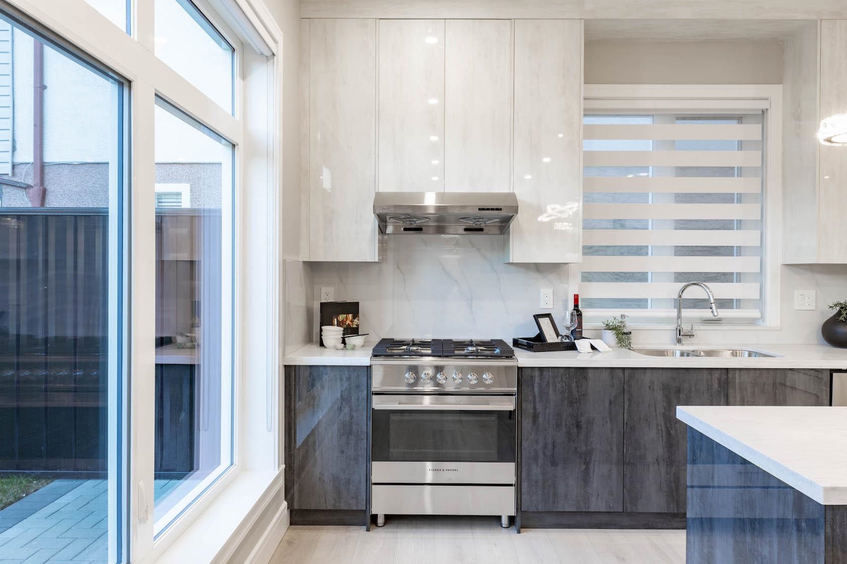 Listing image of 5350 LANARK STREET