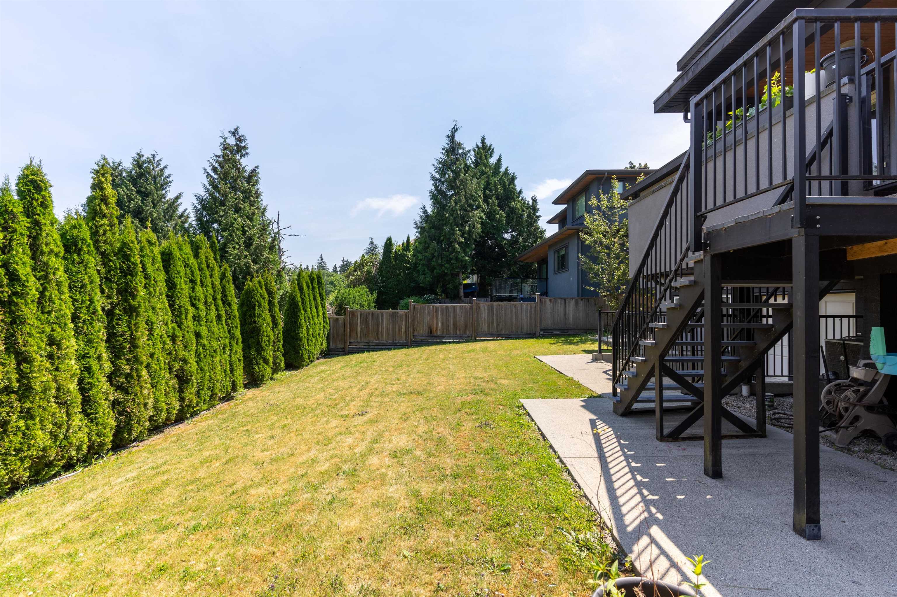 8023 Burnfield Crescent, Burnaby, Burnaby Lake, V5E 2B8 24