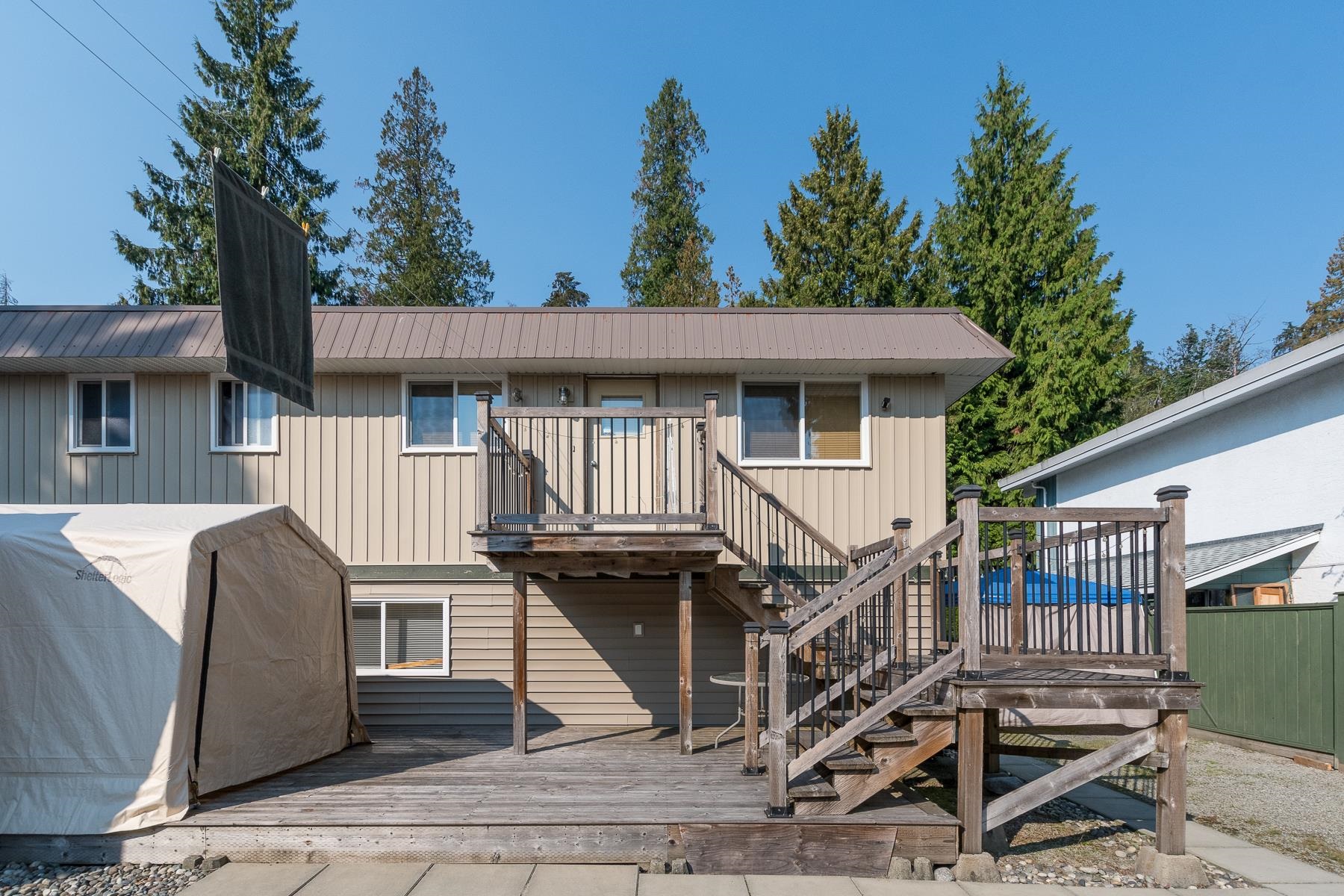 4052 4054 Oxford Street, Port Coquitlam, Oxford Heights, V3B 4G1 21