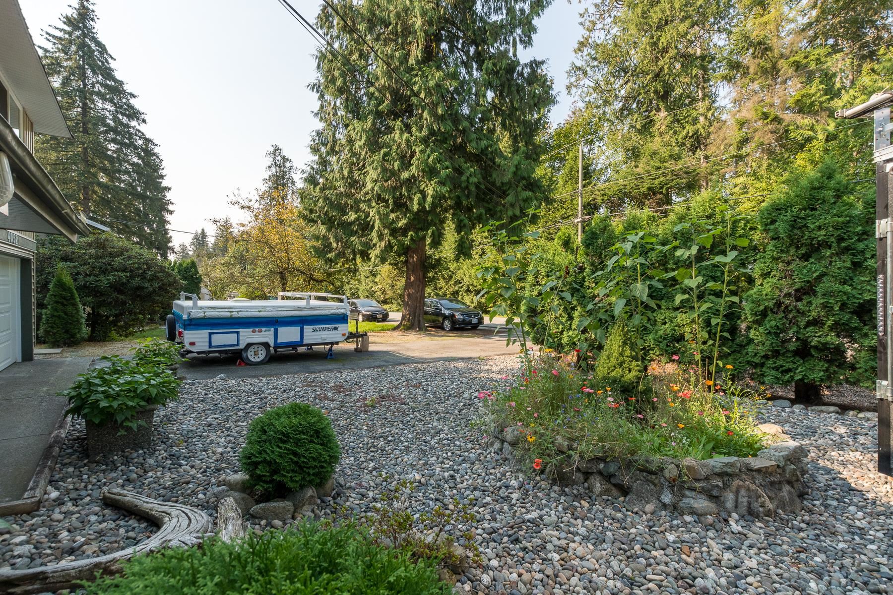 4052 4054 Oxford Street, Port Coquitlam, Oxford Heights, V3B 4G1 5