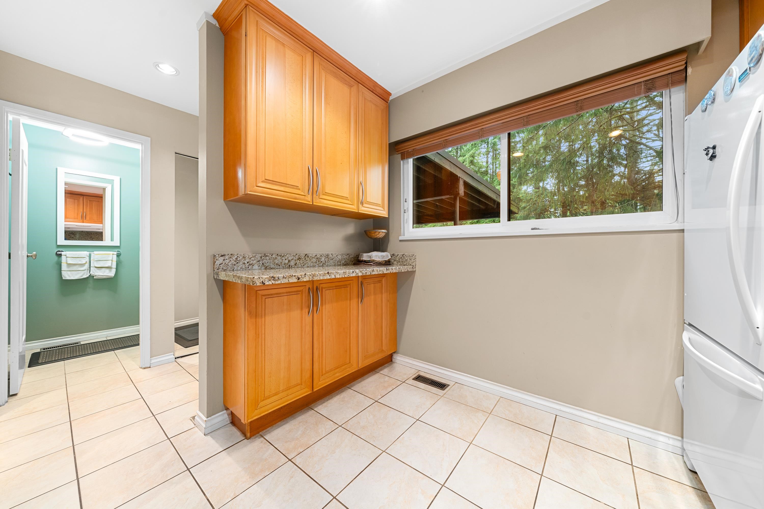 1067 Lillooet Road, North Vancouver, Lynnmour, V7J 3H7 6