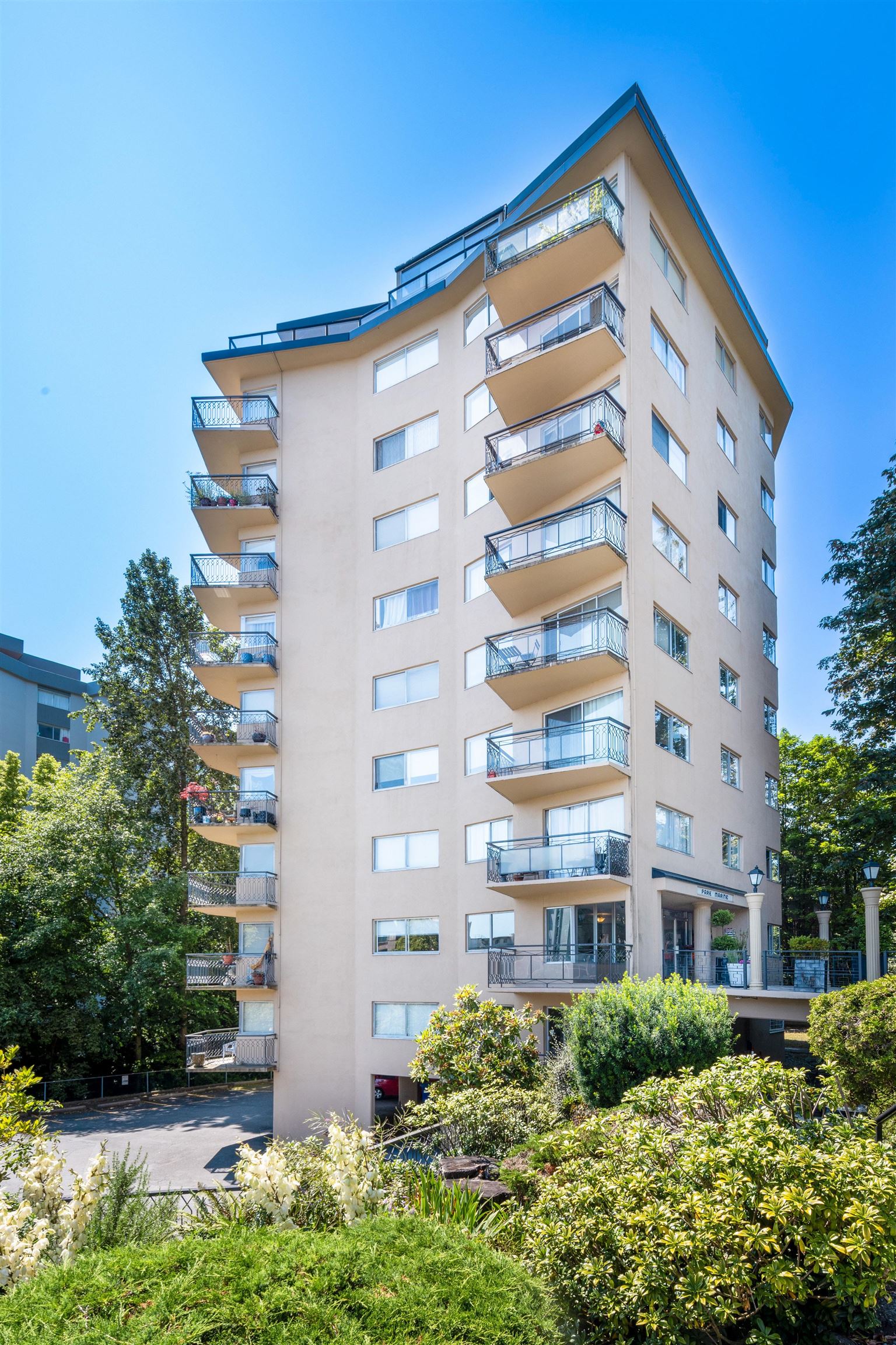 503 1930 Marine Drive, West Vancouver, Ambleside, V7V 1J8 1