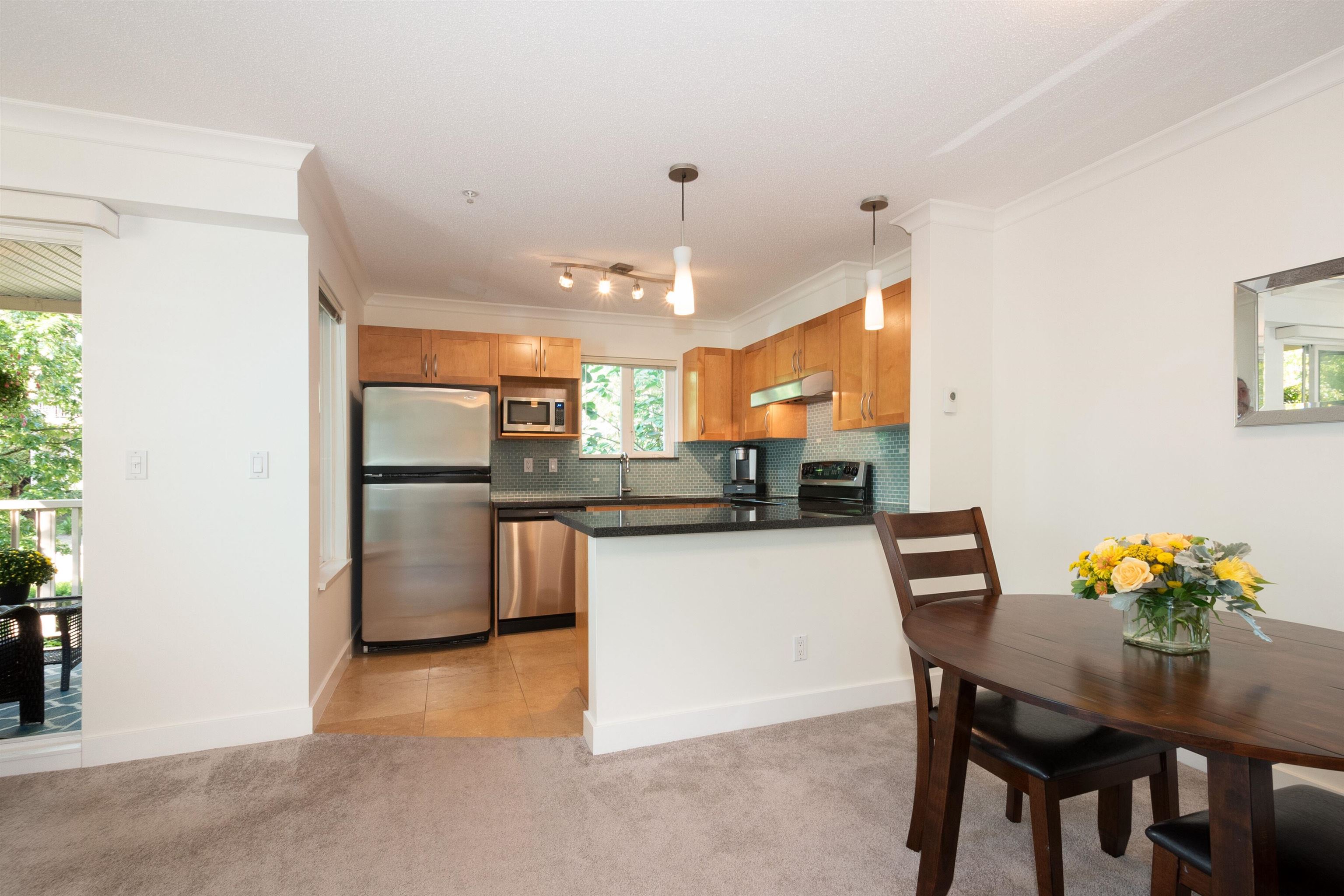 203 333 E 1st Street, North Vancouver, Lower Lonsdale, V7L 4W9 13