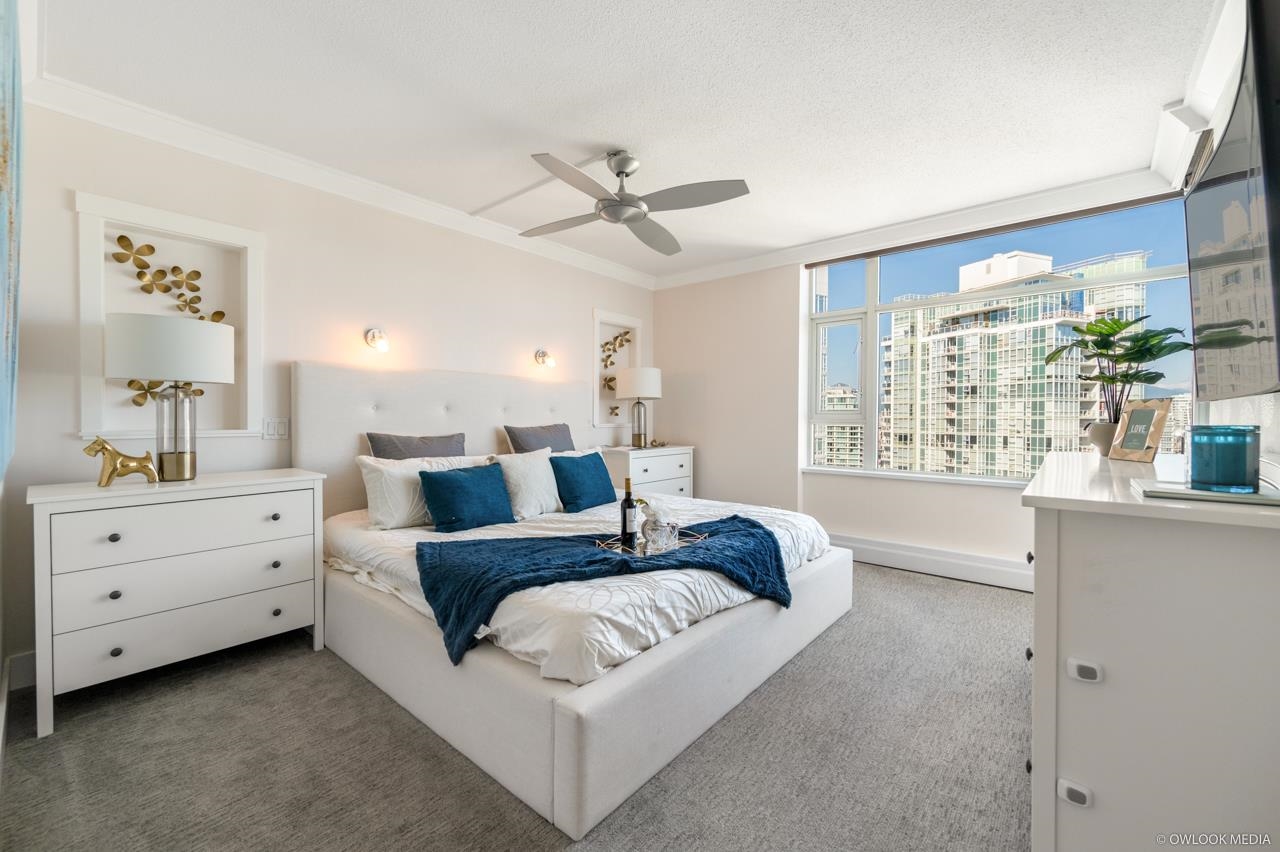 3002 1199 Marinaside Crescent, Vancouver, Yaletown, V6Z 2Y2 18