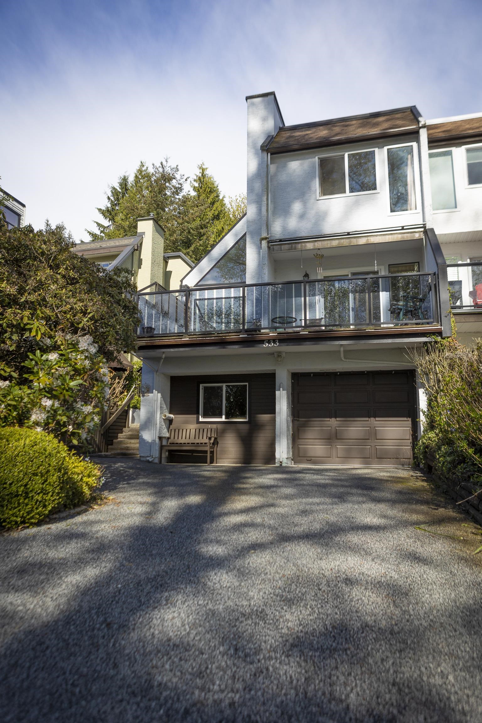 533 San Remo Drive, Port Moody, North Shore Pt Moody, V3H 3S6 18