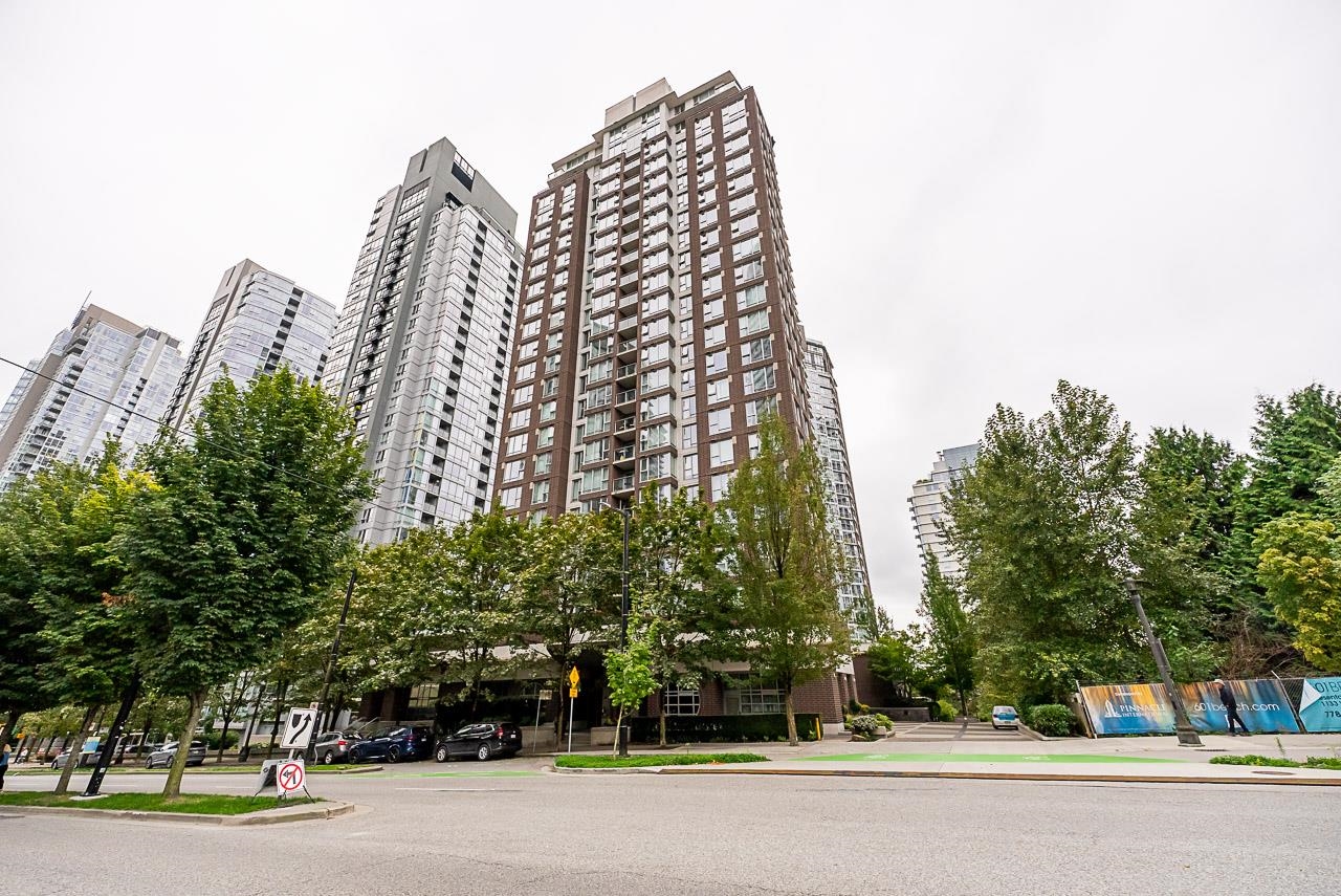 2002 550 Pacific Street, Vancouver, Yaletown, V6Z 3G2 24