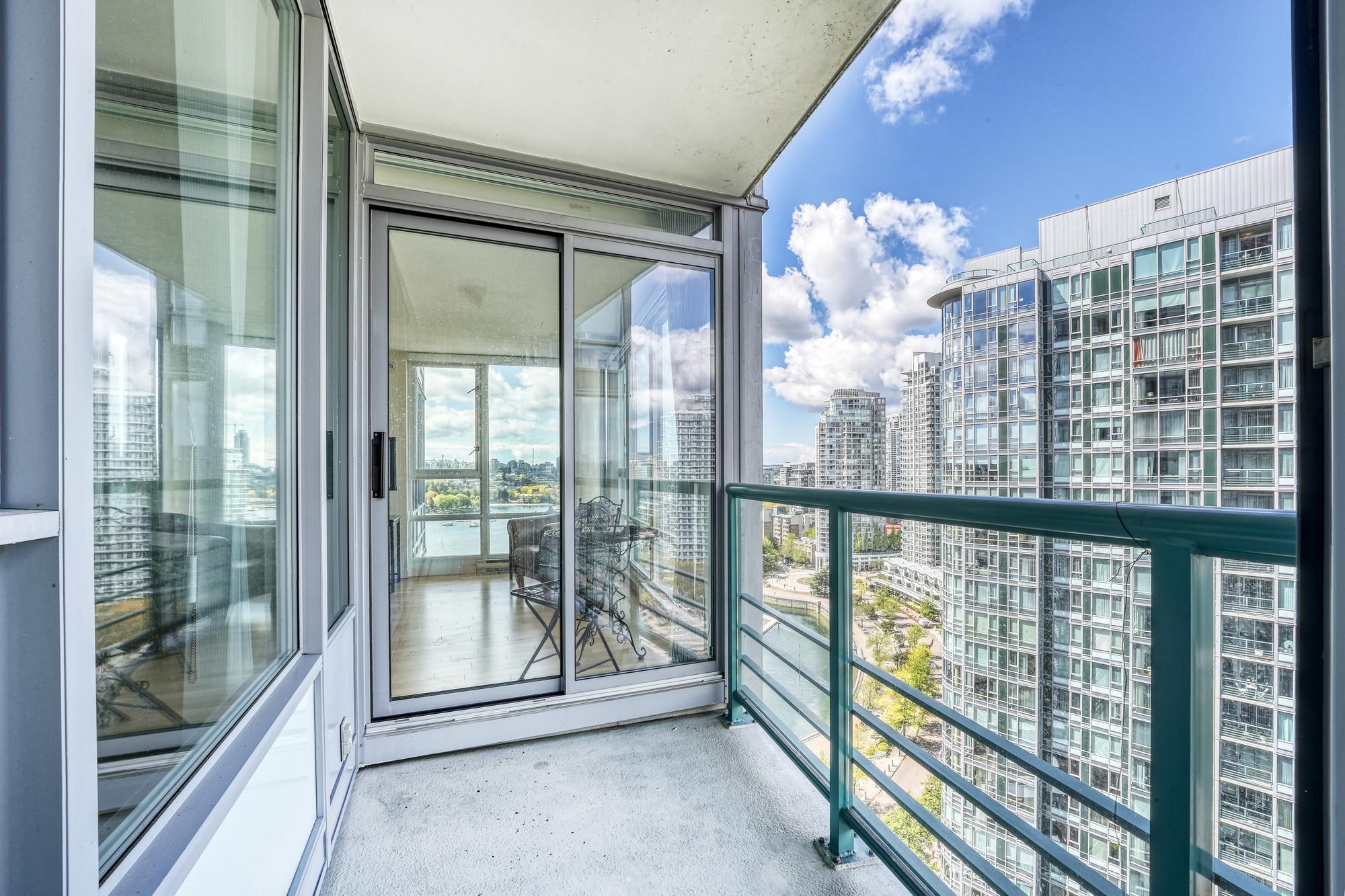 2208 1033 Marinaside Crescent, Vancouver, Yaletown, V6Z 3A3 17