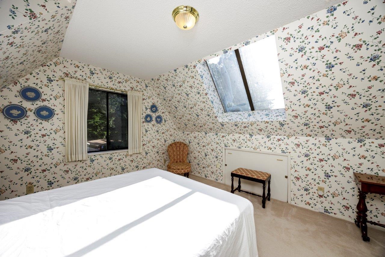 Listing image of 687 WINDJAMMER ROAD
