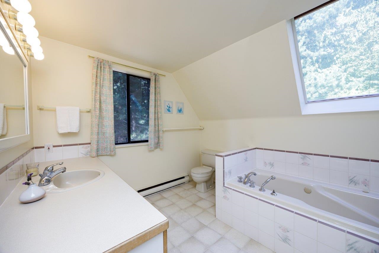Listing image of 687 WINDJAMMER ROAD