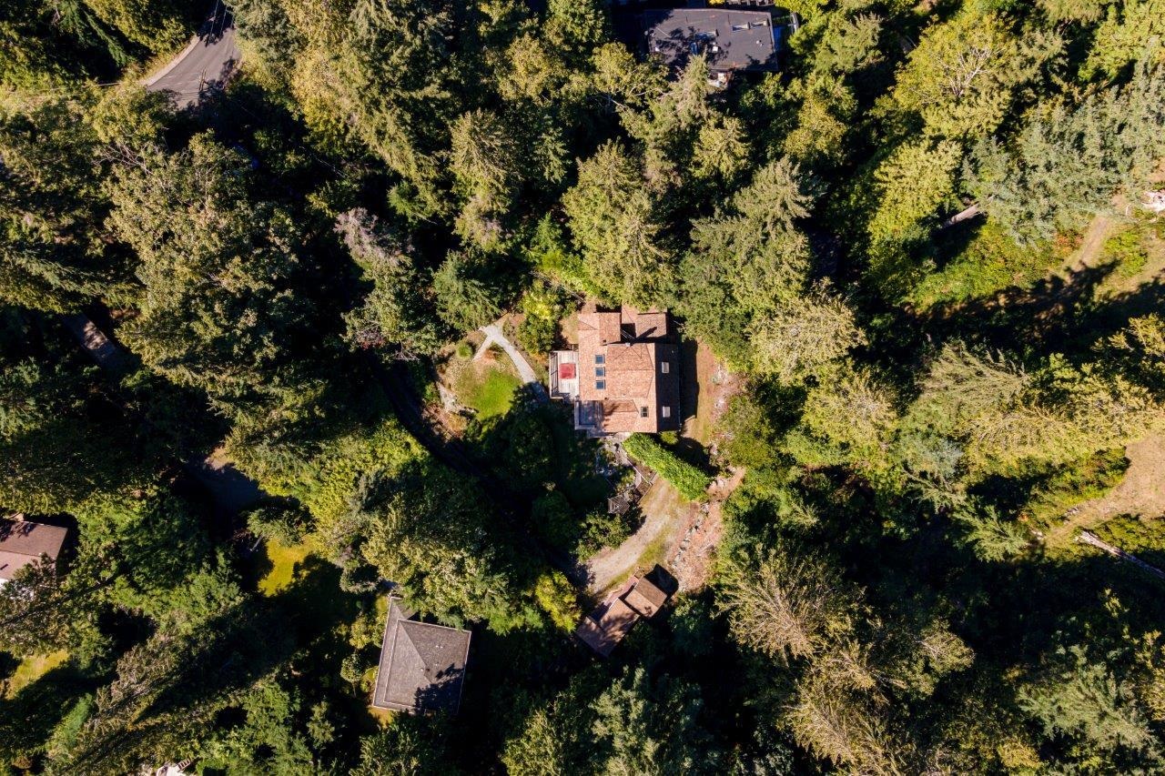 Listing image of 687 WINDJAMMER ROAD