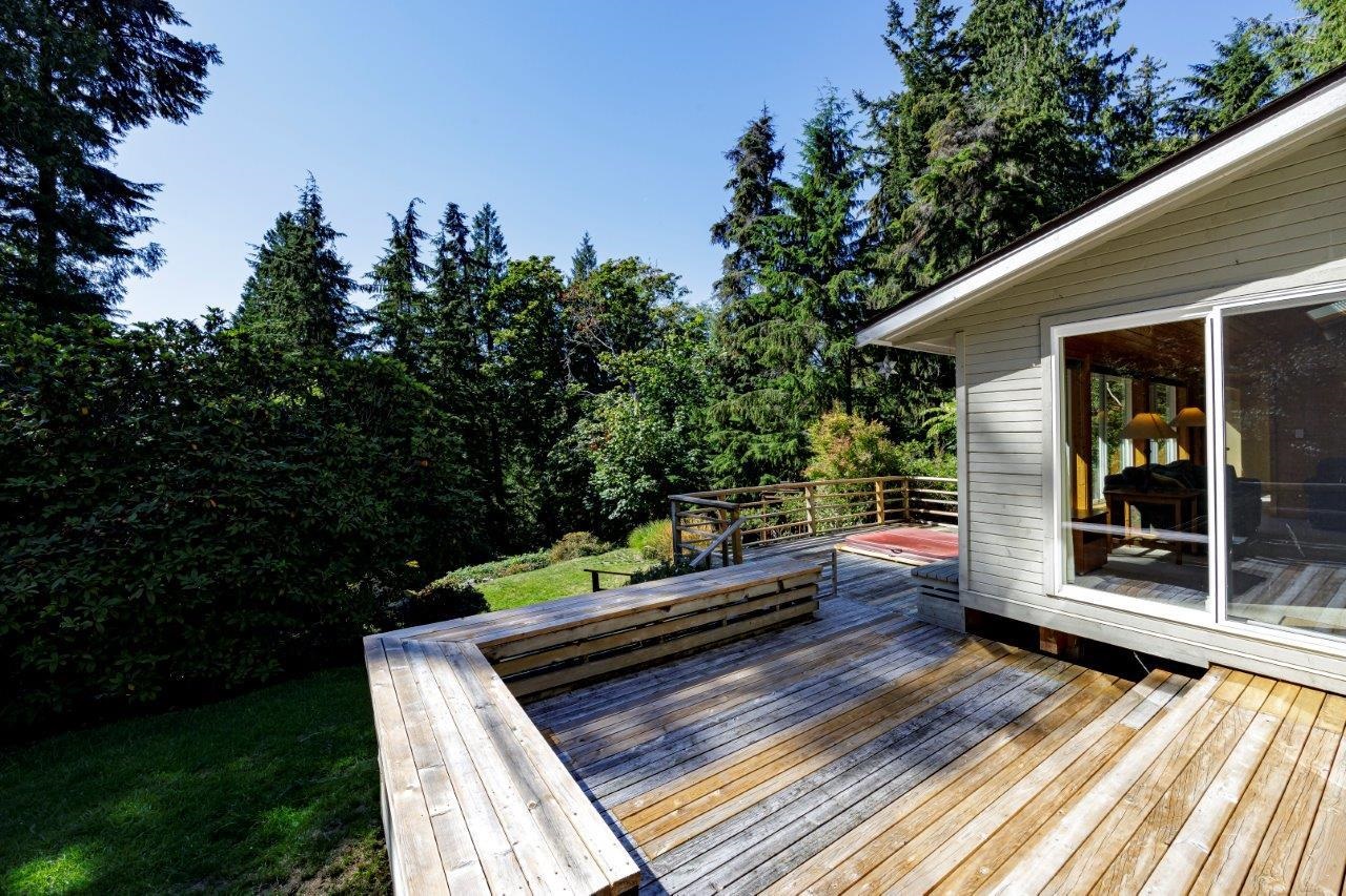 Listing image of 687 WINDJAMMER ROAD