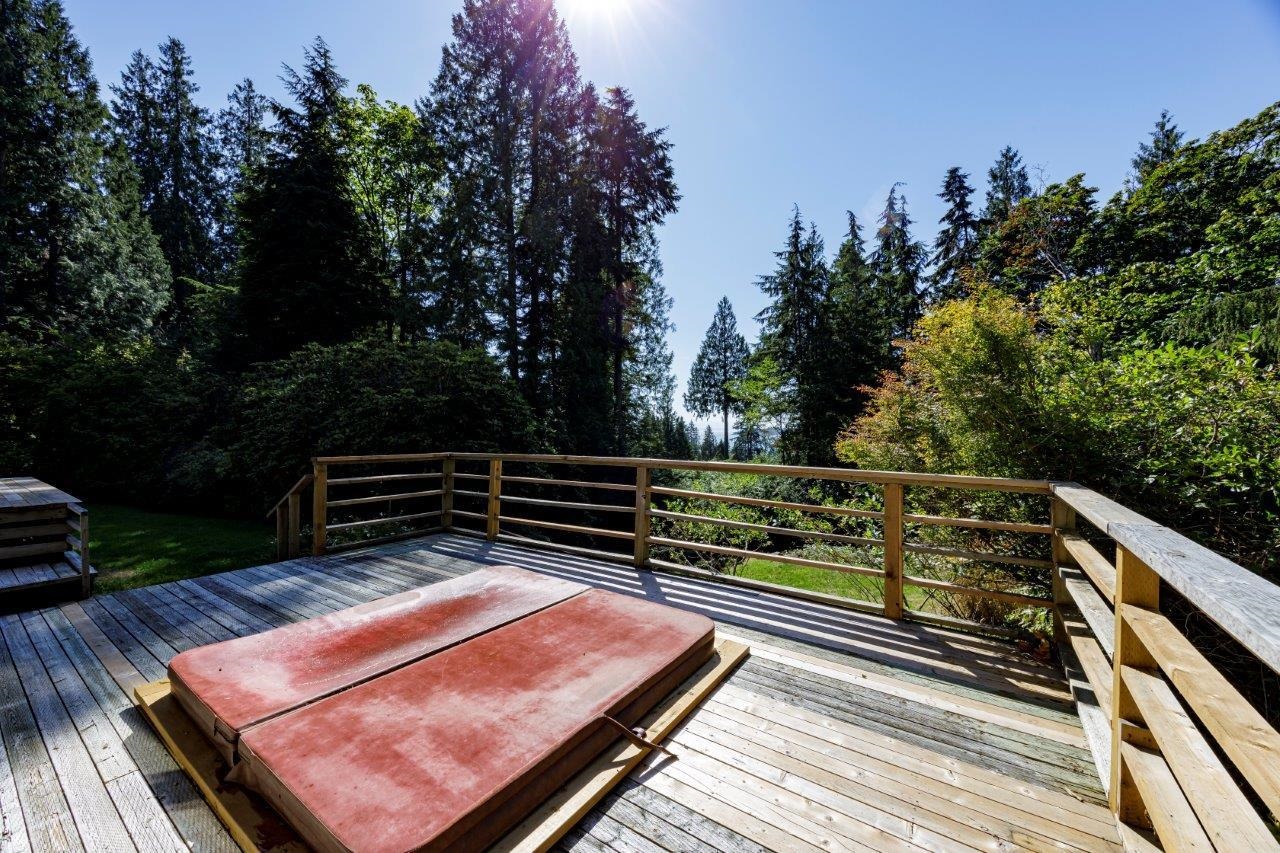 Listing image of 687 WINDJAMMER ROAD