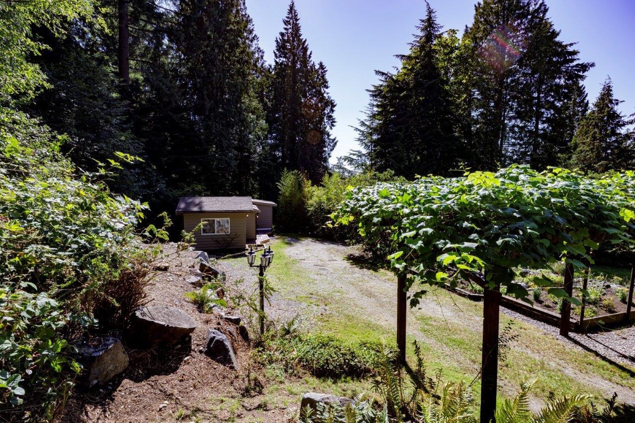 Listing image of 687 WINDJAMMER ROAD