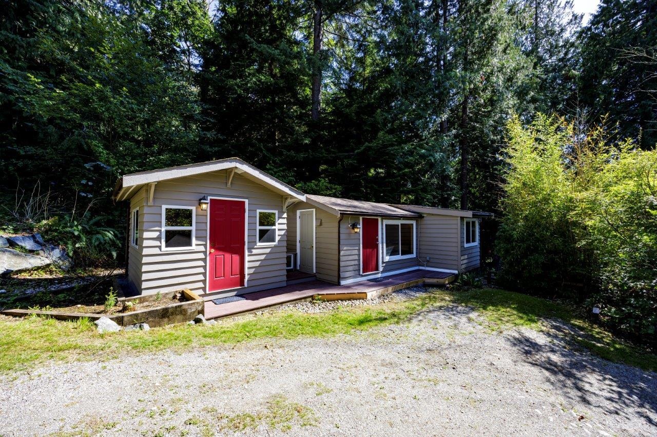 Listing image of 687 WINDJAMMER ROAD