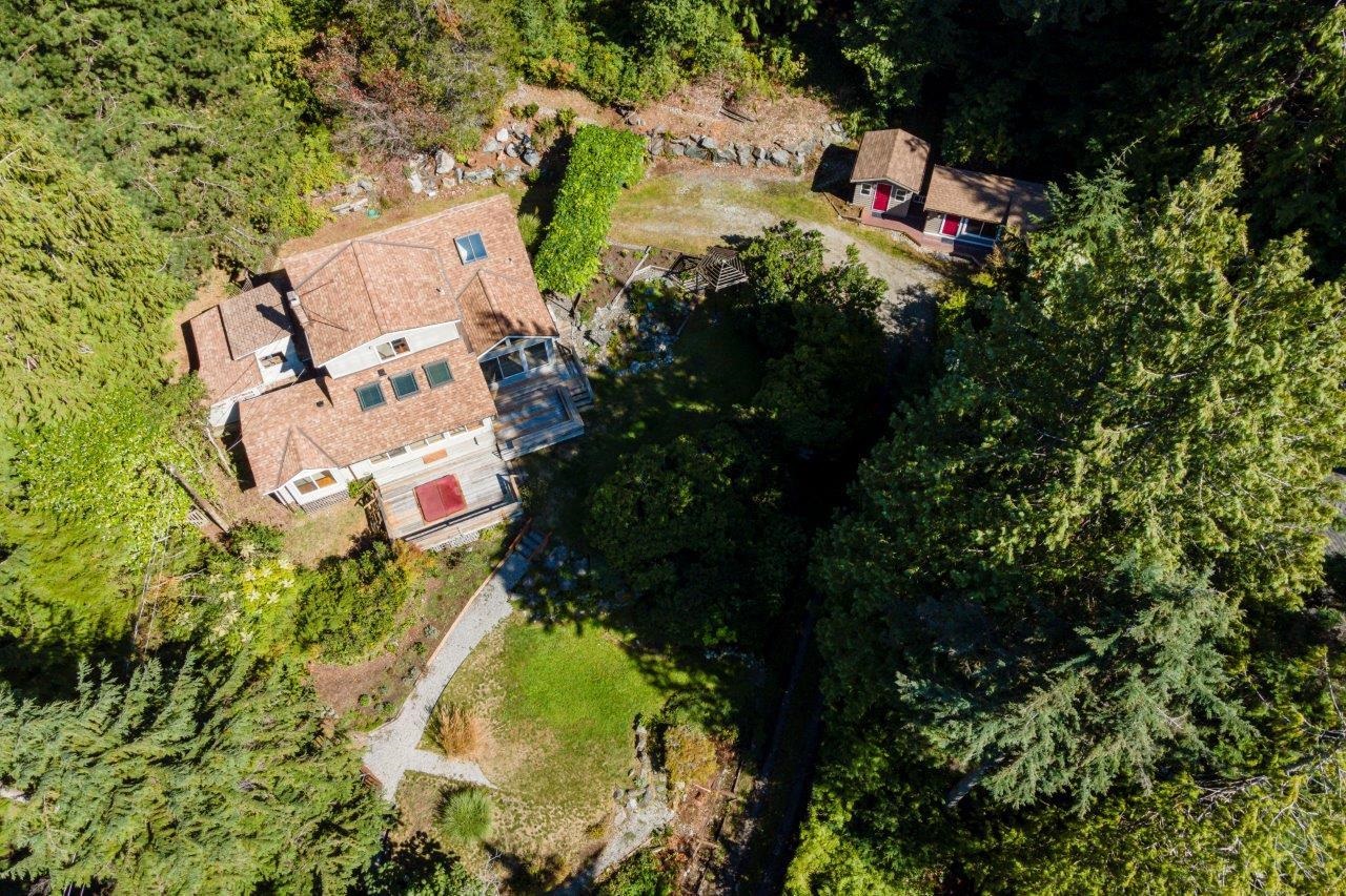 Listing image of 687 WINDJAMMER ROAD