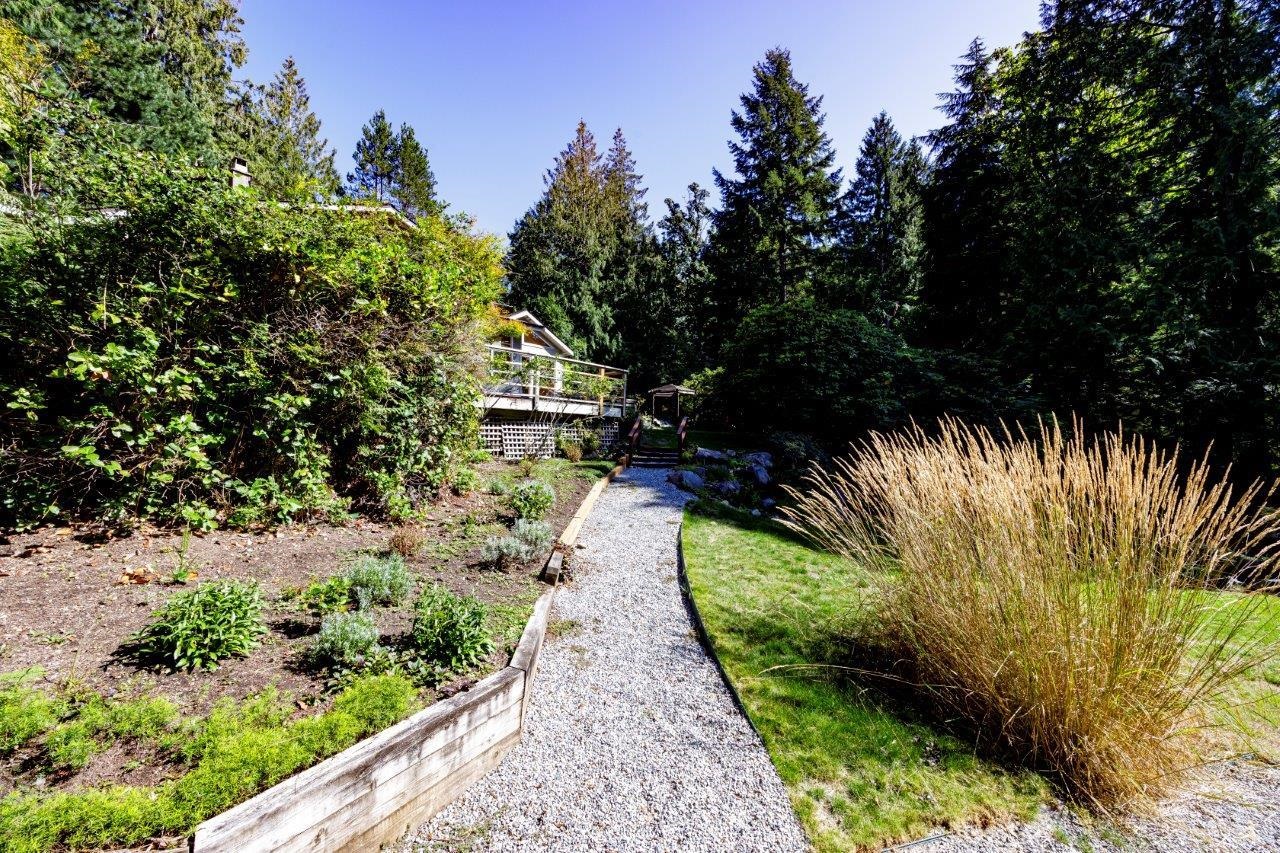 Listing image of 687 WINDJAMMER ROAD