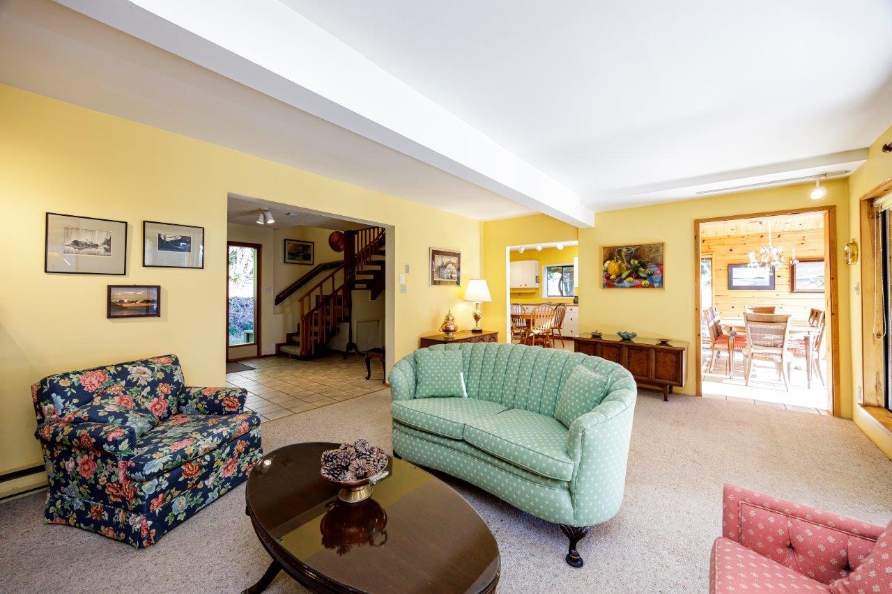 Listing image of 687 WINDJAMMER ROAD