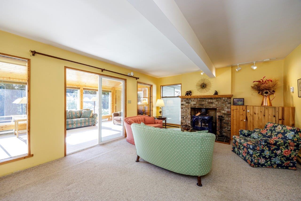 Listing image of 687 WINDJAMMER ROAD