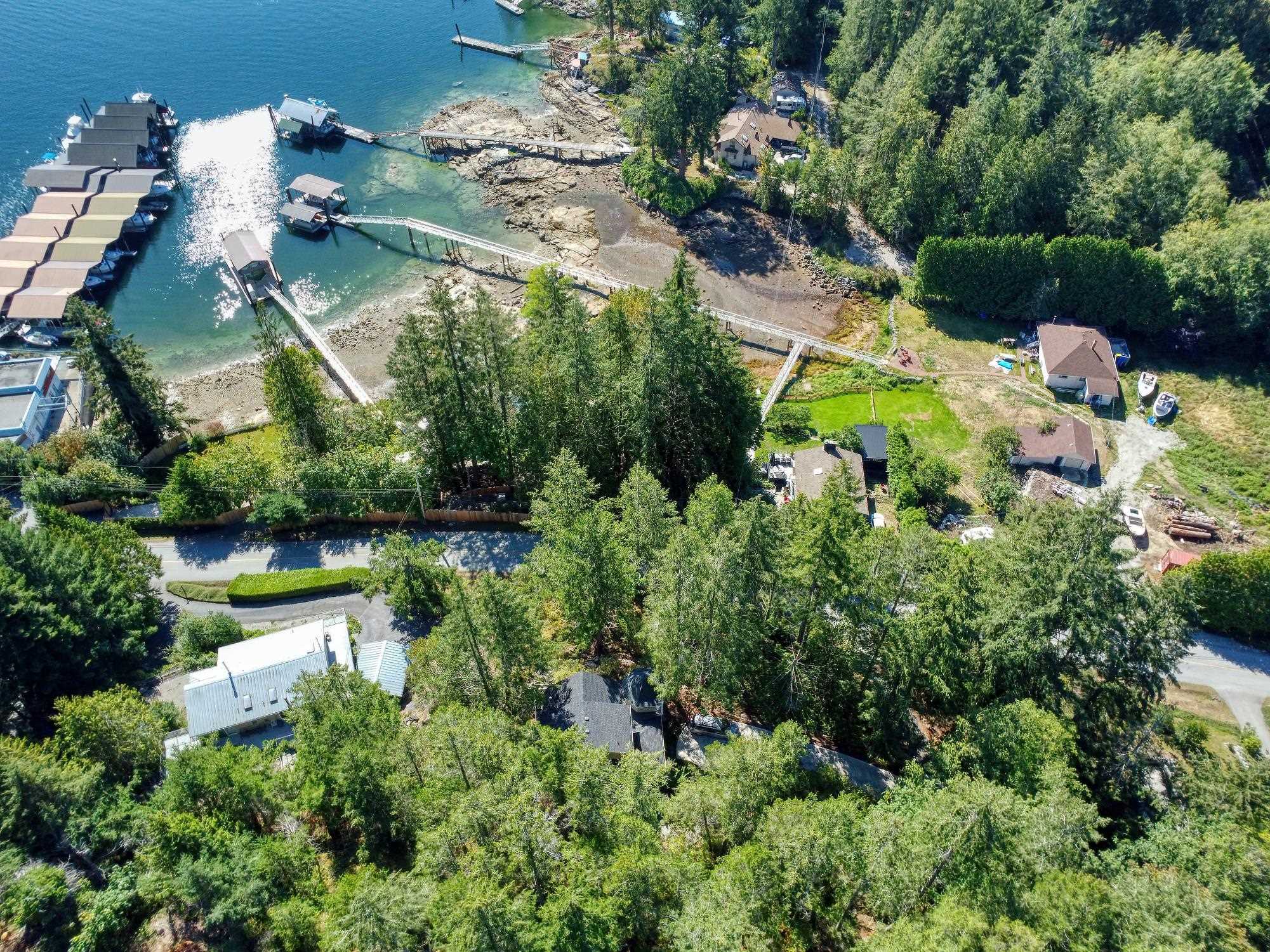 4753 Sinclair Bay Road, Garden Bay, Pender Harbour Egmont, V0N 1S1 33