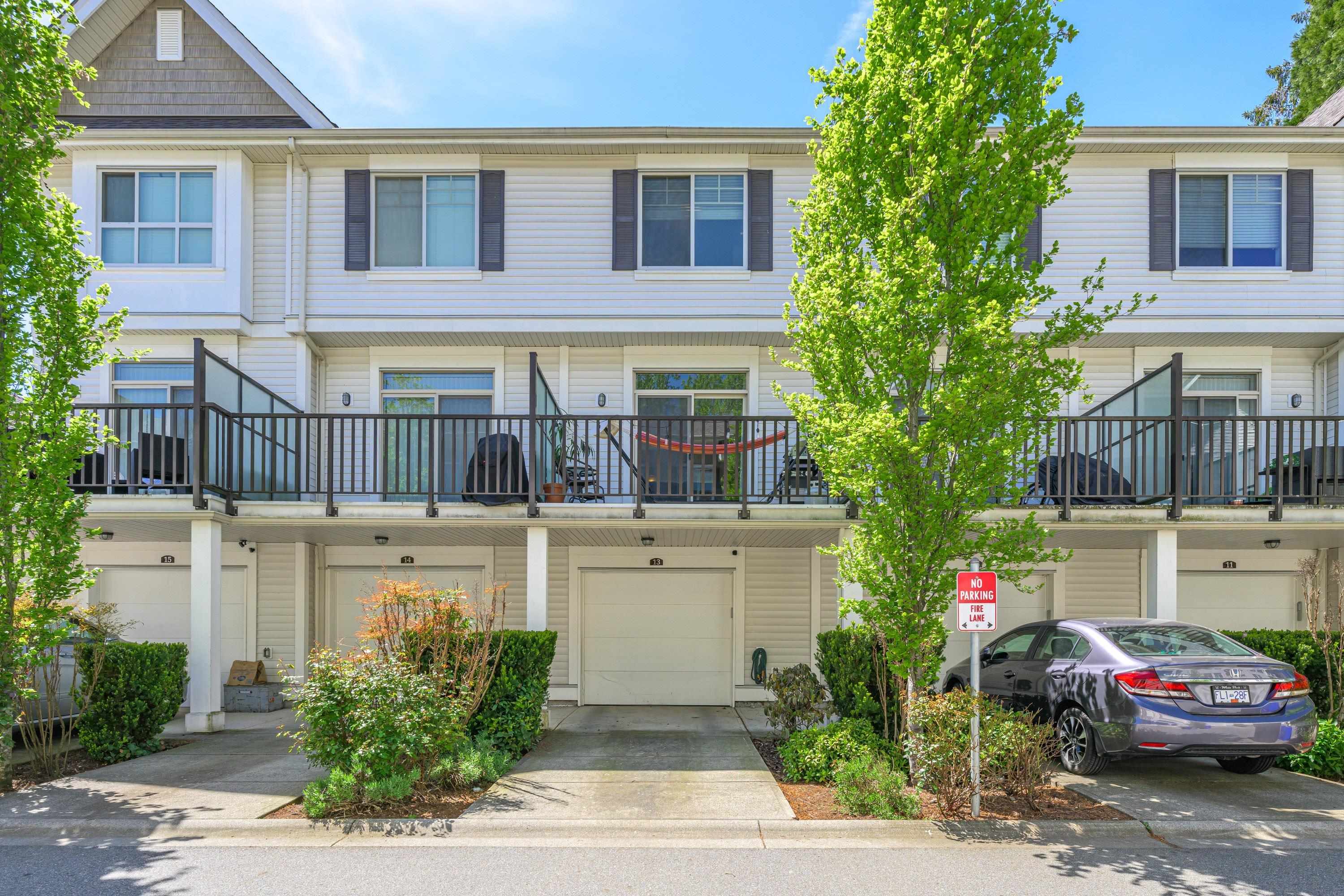 13 1708 King George Boulevard, Surrey, King George Corridor, V4A 4Z8 34