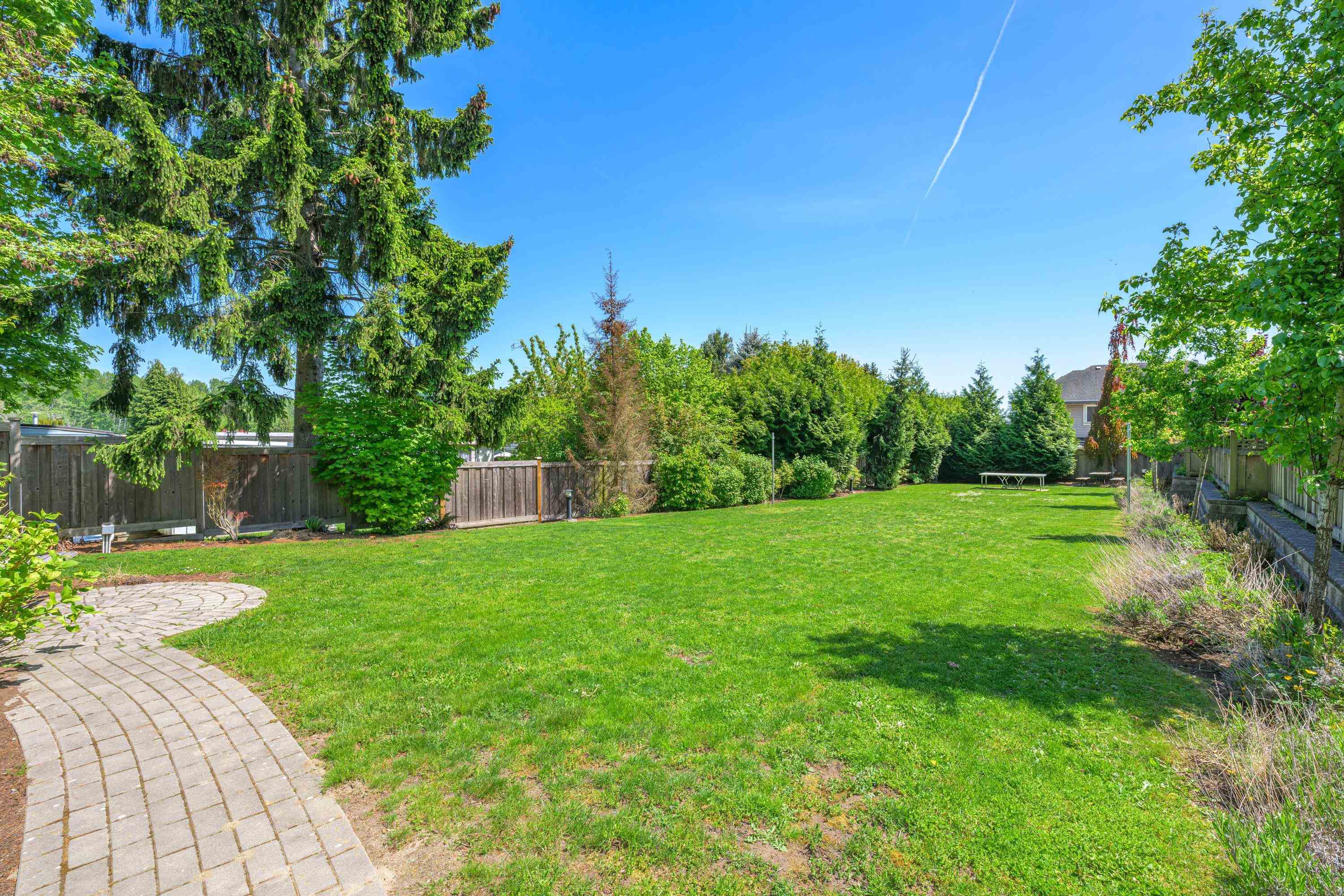 13 1708 King George Boulevard, Surrey, King George Corridor, V4A 4Z8 36