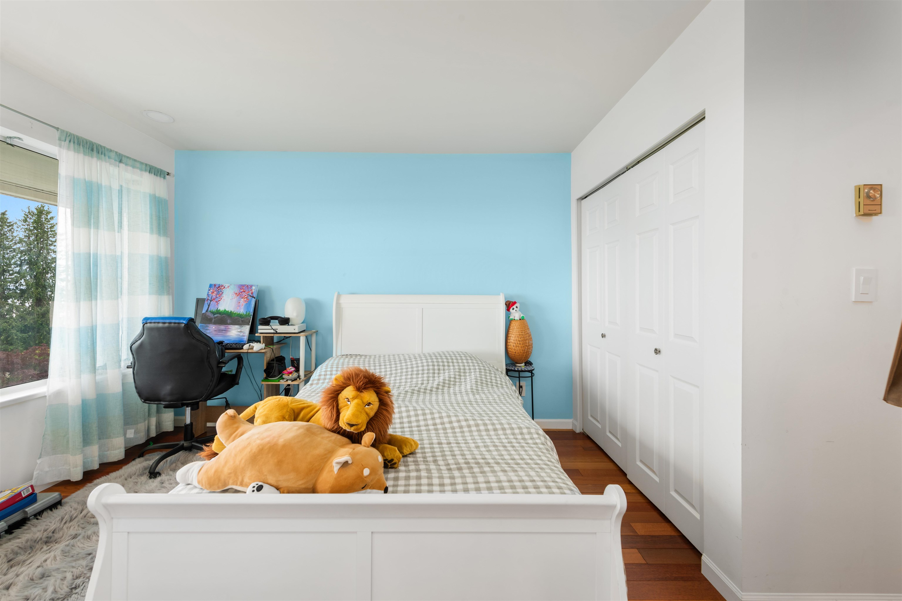 Listing image of 2206 WESTHILL DRIVE
