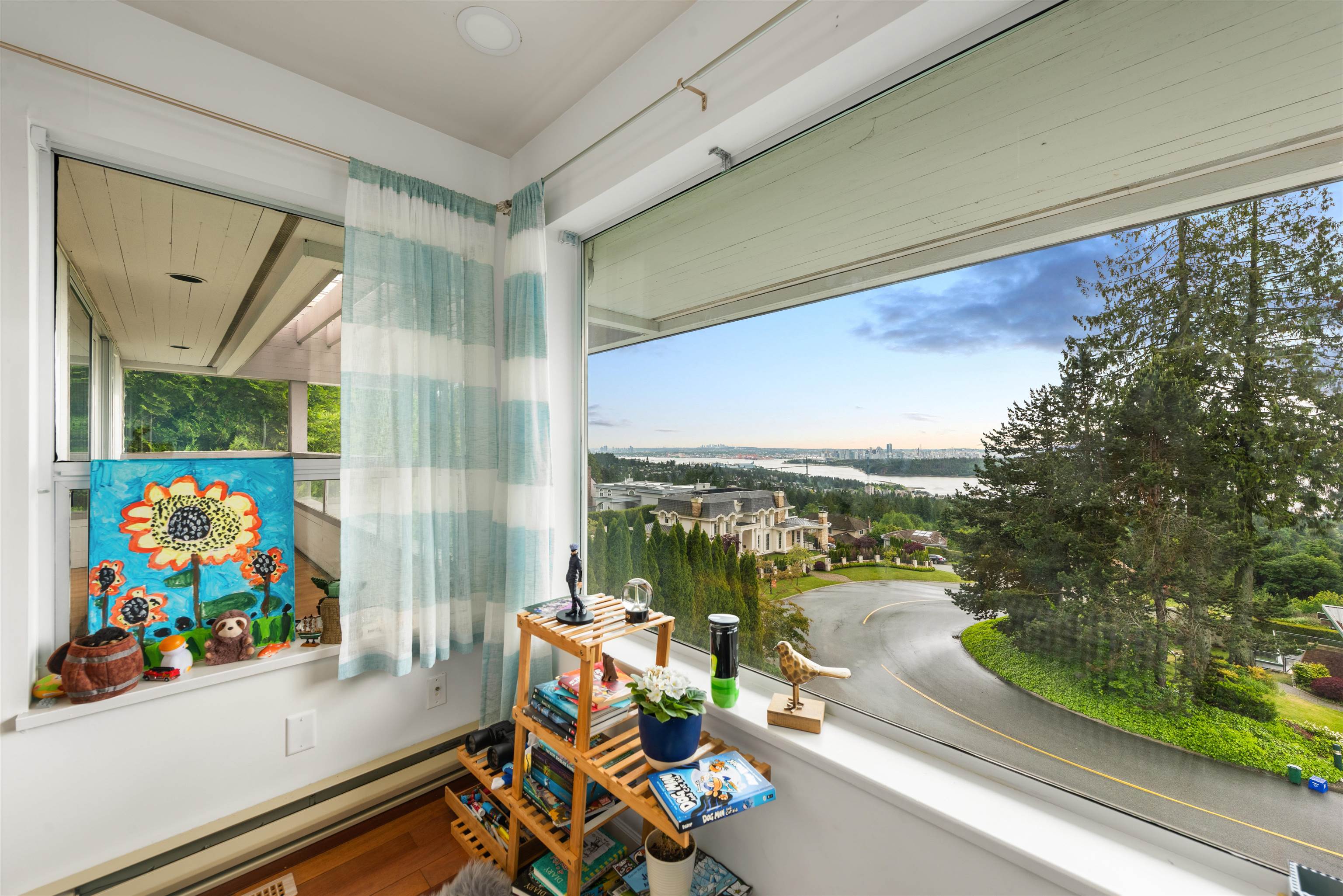 Listing image of 2206 WESTHILL DRIVE