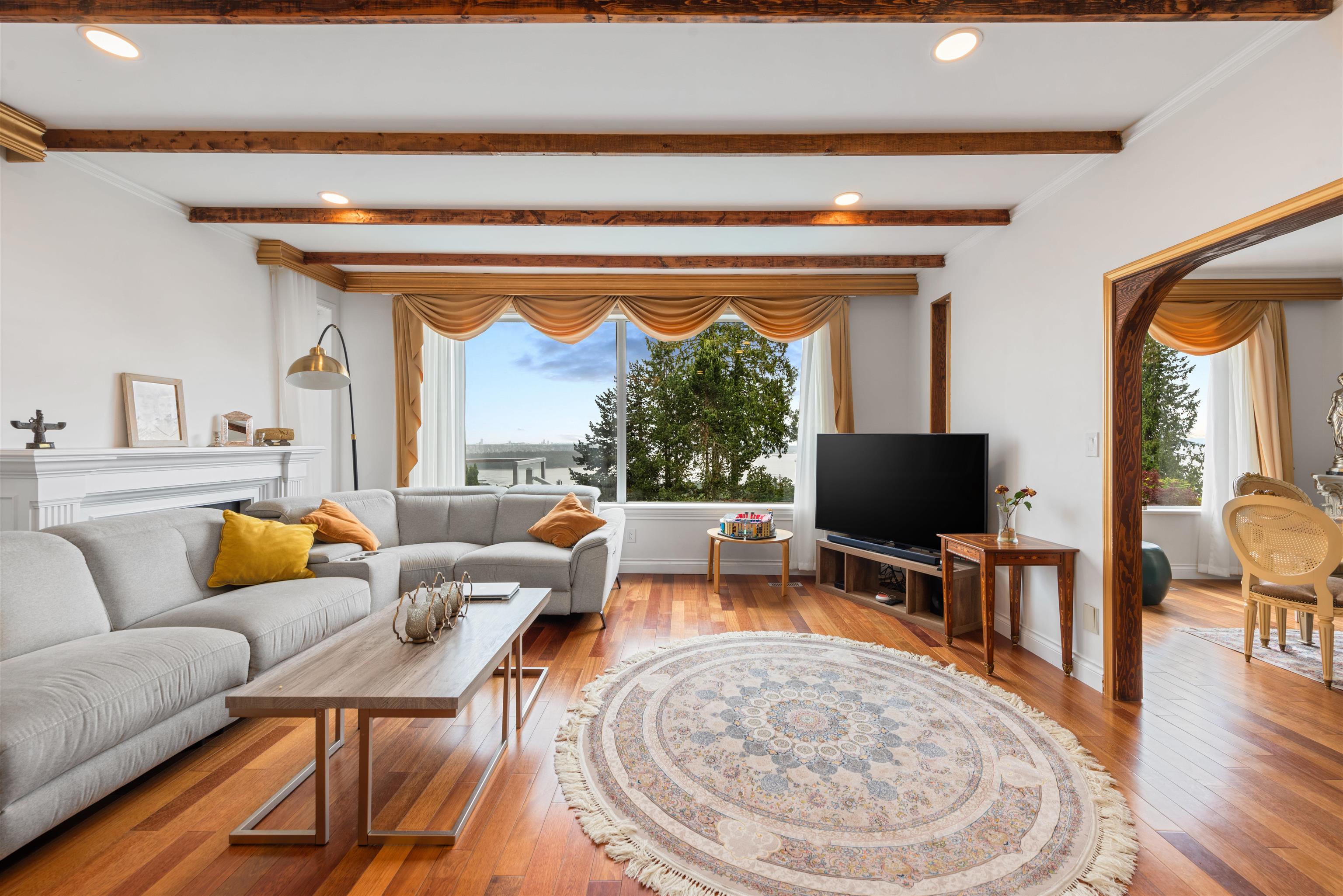 Listing image of 2206 WESTHILL DRIVE