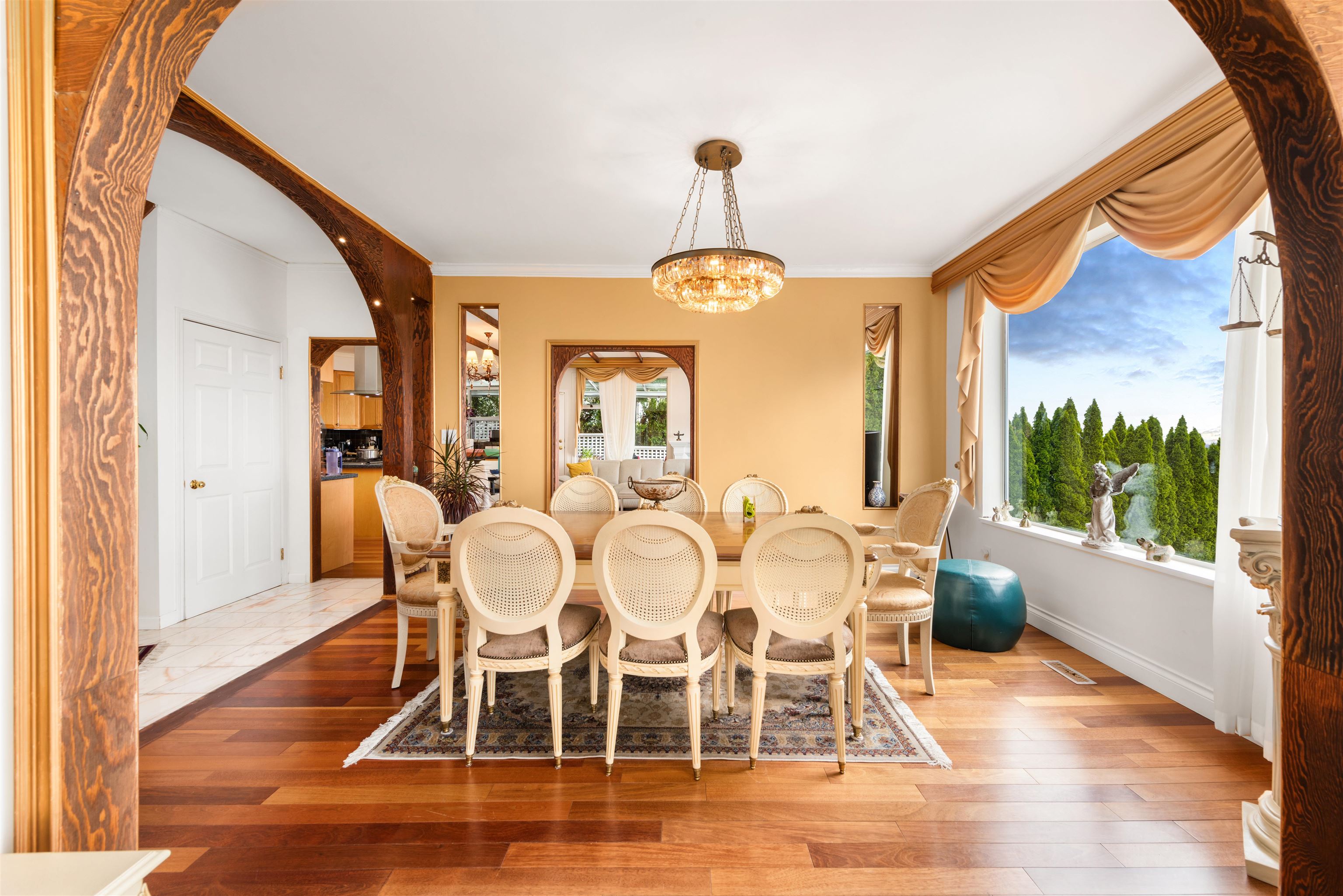 Listing image of 2206 WESTHILL DRIVE