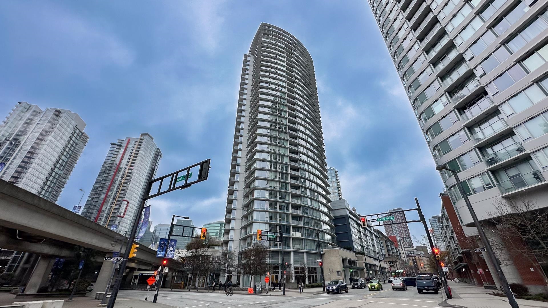 2705 689 Abbott Street, Vancouver, Downtown VW, V6B 0J2 3