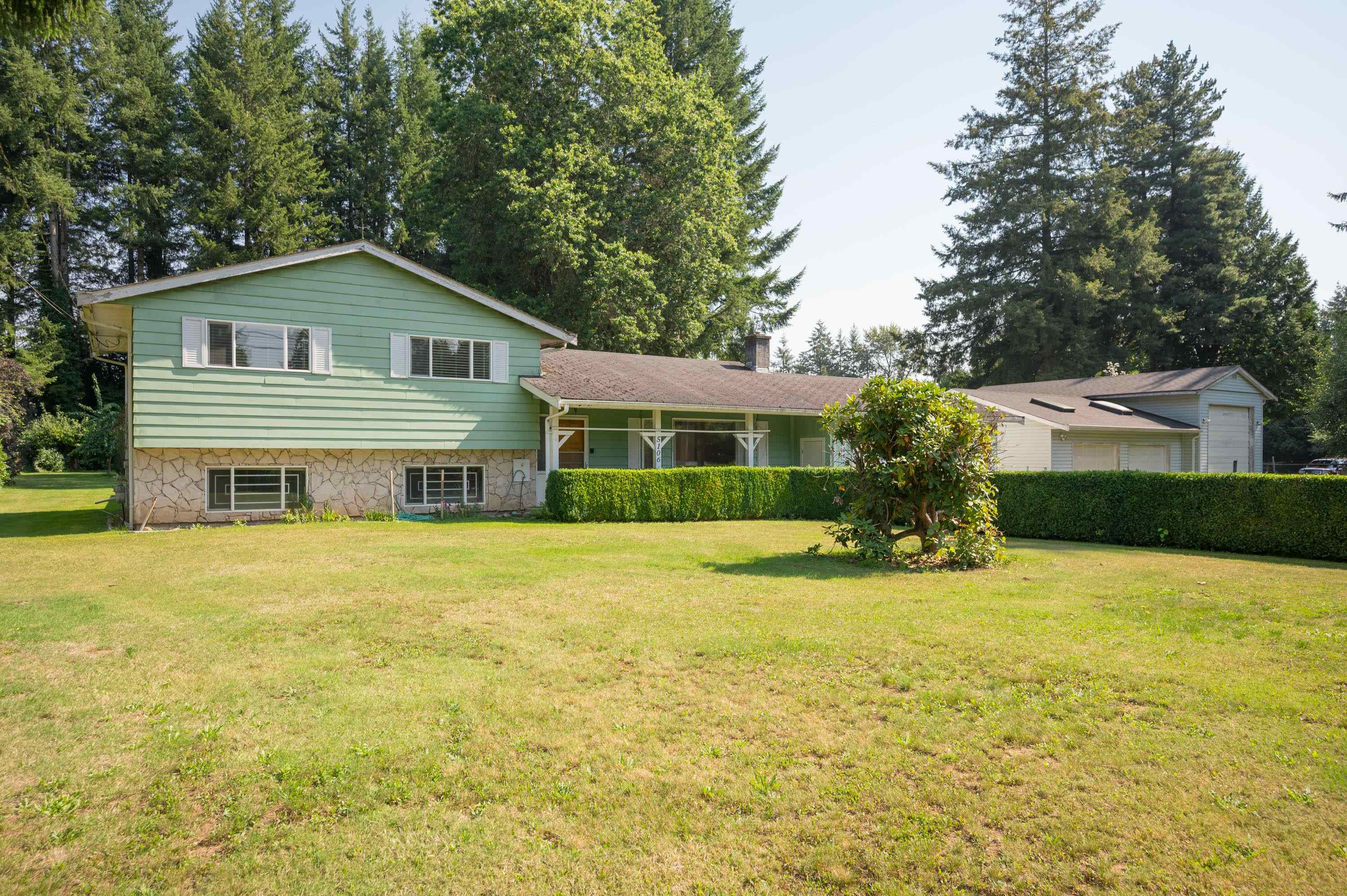 5106 236 Street, Langley, Salmon River, V2Z 2P5 1