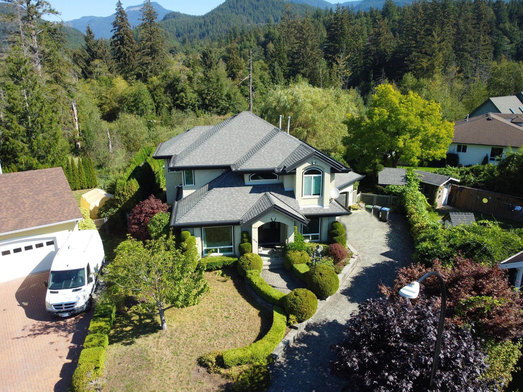 1010 Wenda Place, Squamish, Tantalus, V0N 1T0 3